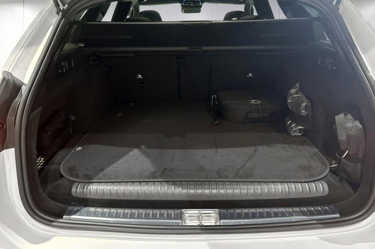 MERCEDES-BENZ E 53 Hybrid T 4Matic+-image-18