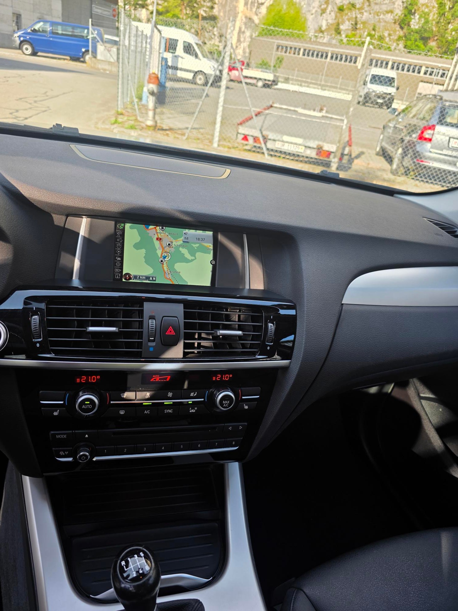 BMW X3 xDrive 20d-image-12