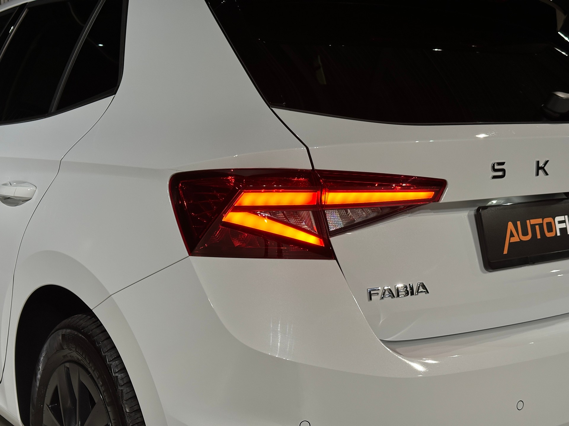 SKODA Fabia 1.0 TSI Selection DSG-image-26