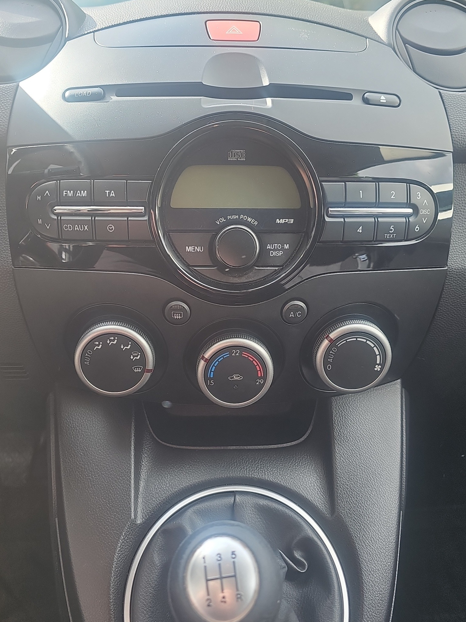 MAZDA 2 1.3i 16V Exclusive-image-8