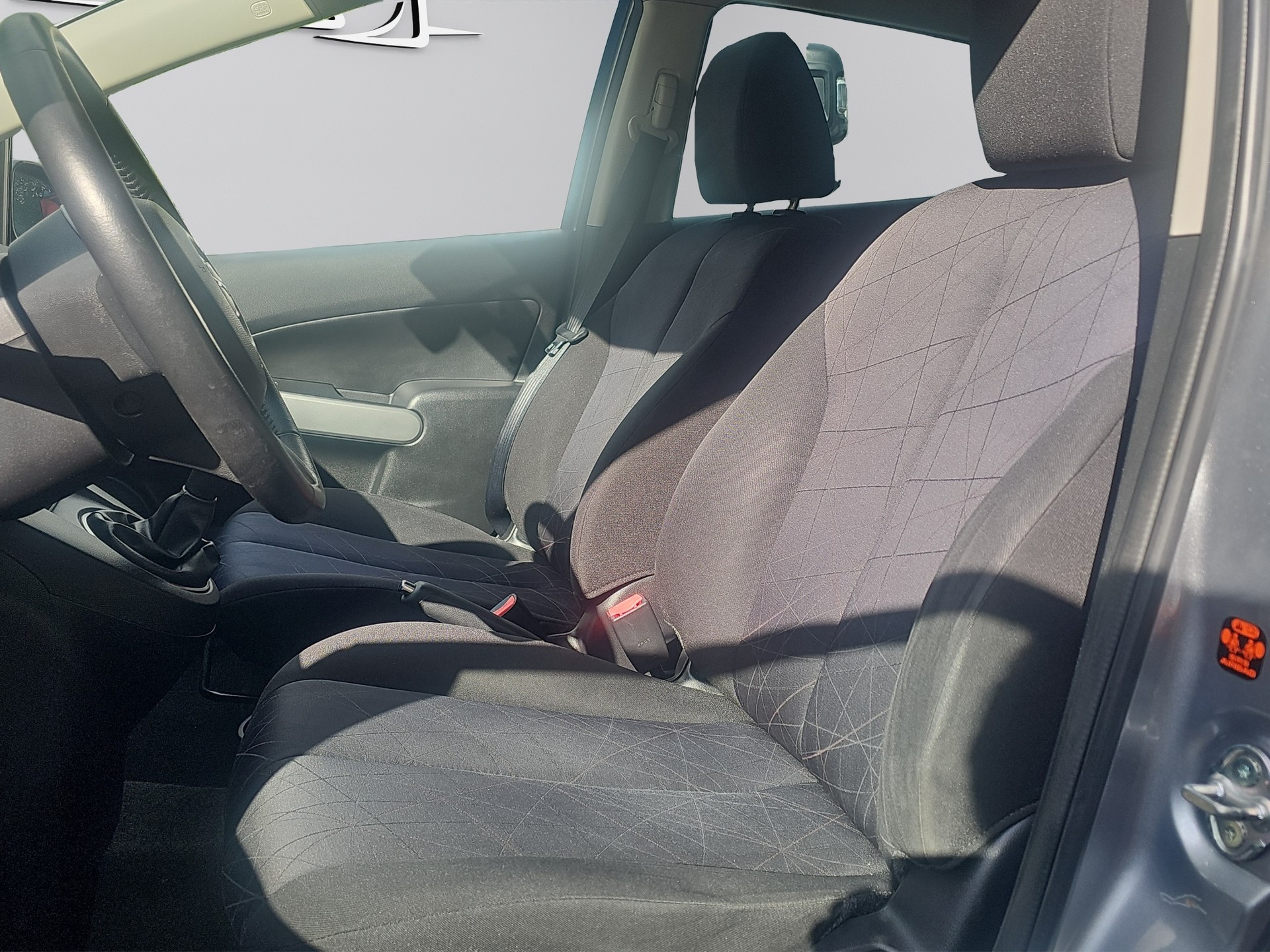 MAZDA 2 1.3i 16V Exclusive-image-6