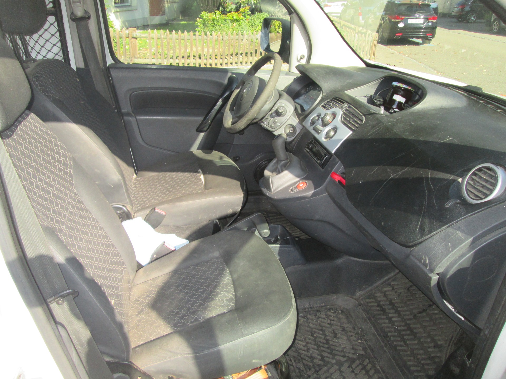 RENAULT Kangoo Maxi dCi 90 2 Plätze / 2 places-image-8