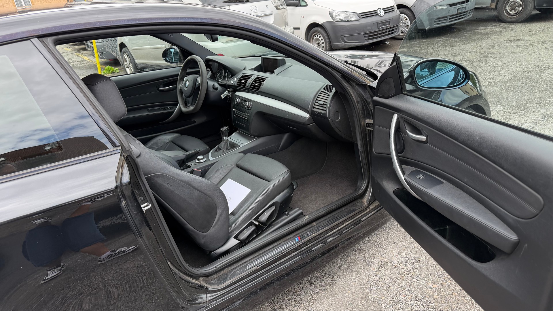 BMW 135i Coupé-image-4