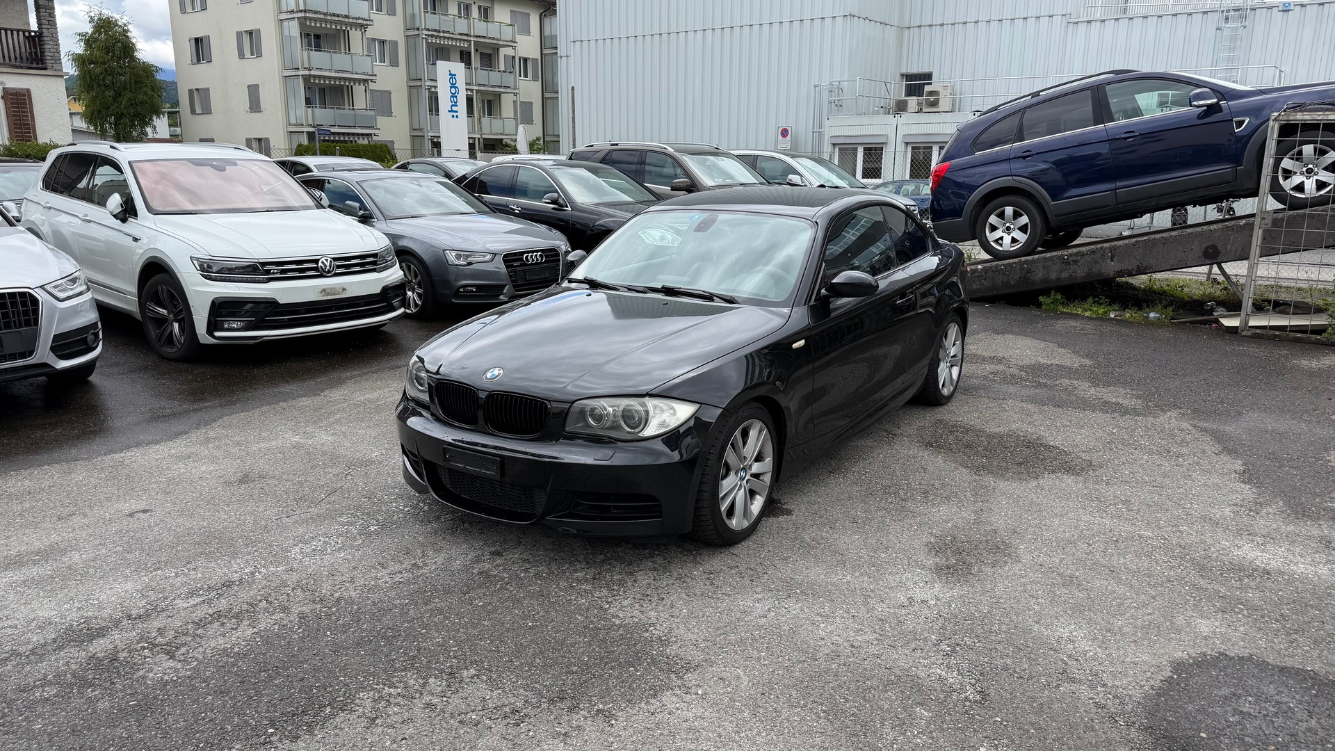 BMW 135i Coupé-image-0