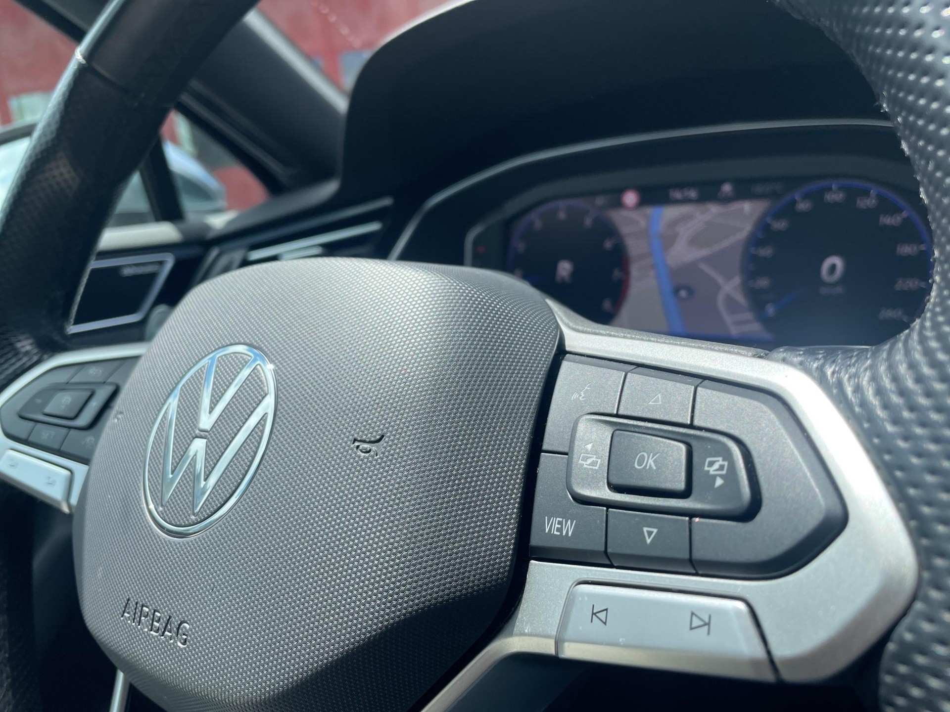 VW Passat Variant 2.0 TSI Alltrack DSG 4m-image-22