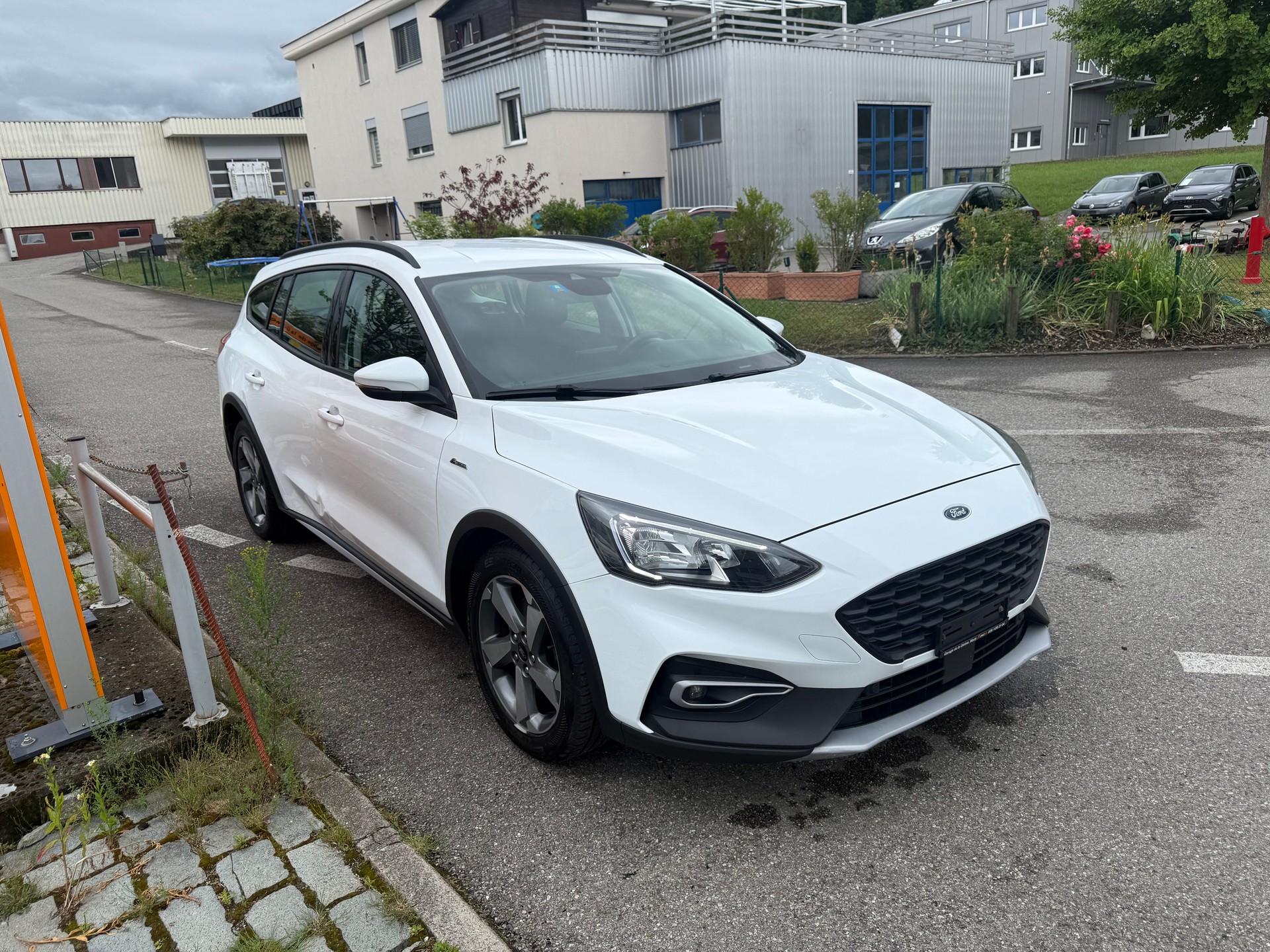 FORD Focus 1.0 SCTi Active-image-1