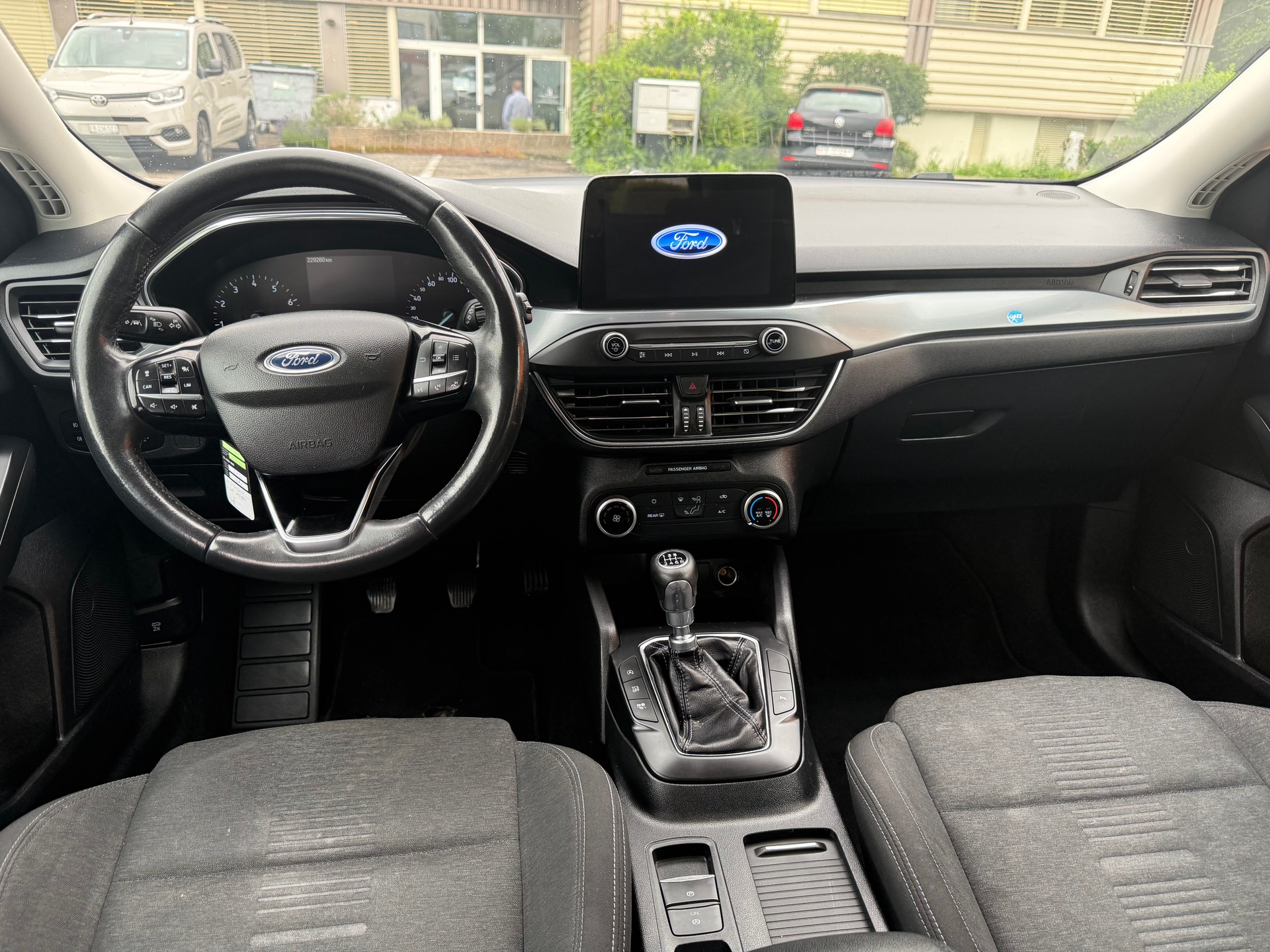 FORD Focus 1.0 SCTi Active-image-5