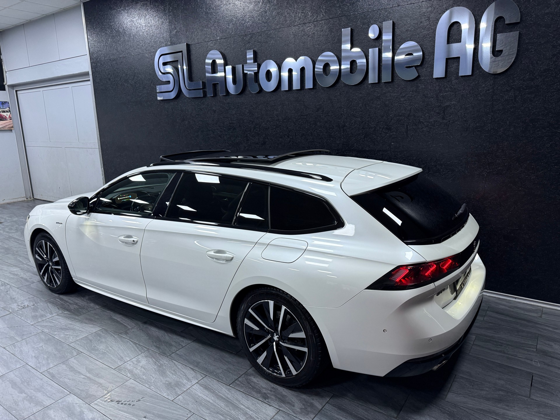 PEUGEOT 508 SW 1.6 PHEV Allure EAT8 / CH Fz-image-5