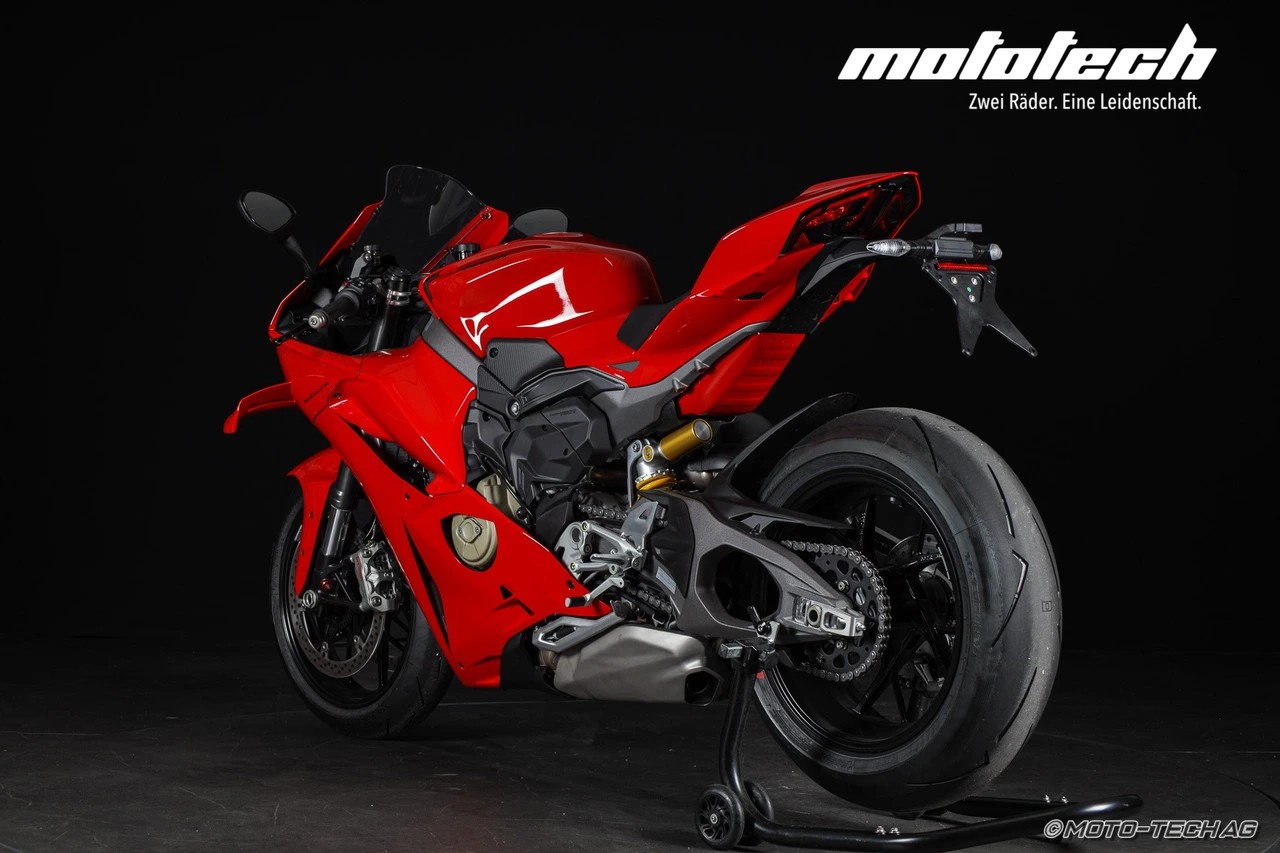 DUCATI Panigale V4-showroom-element-3