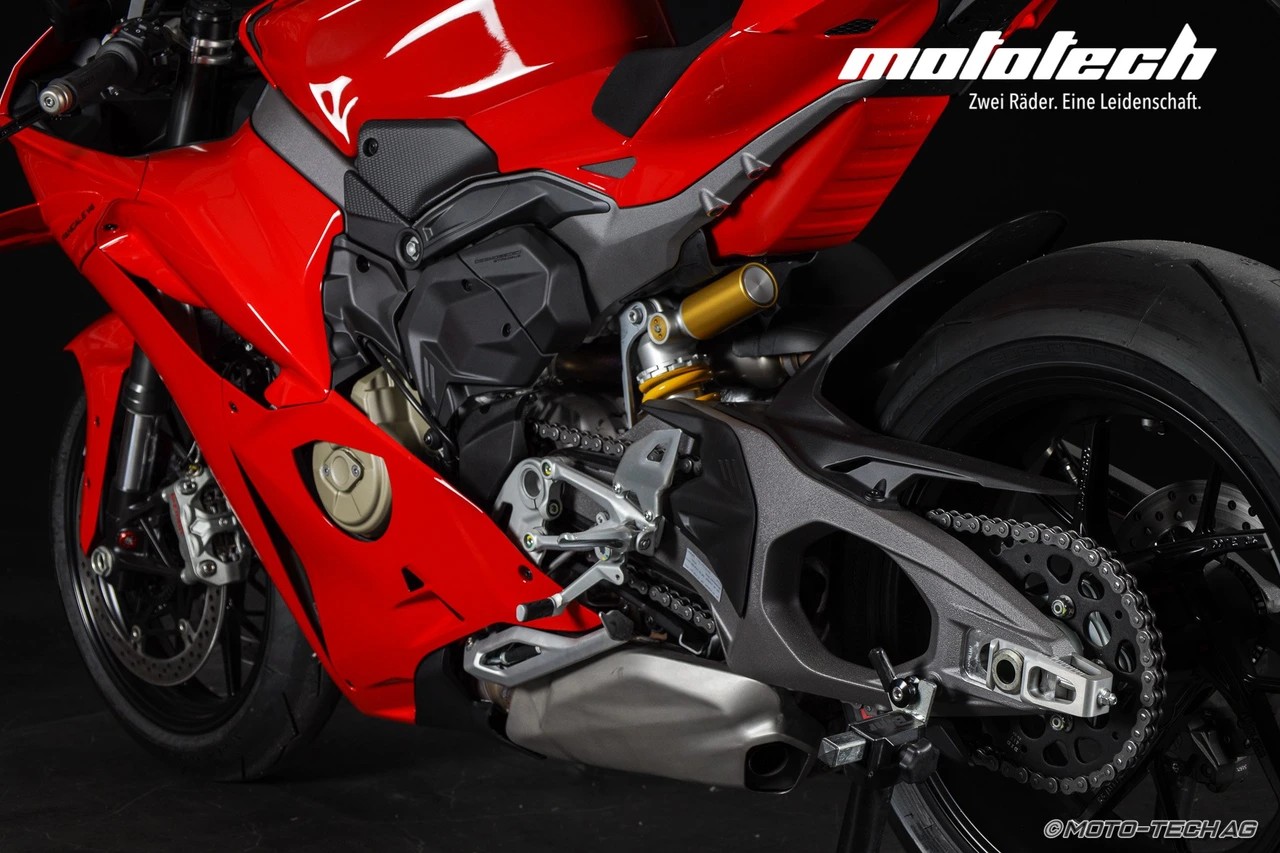 DUCATI Panigale V4-image-7