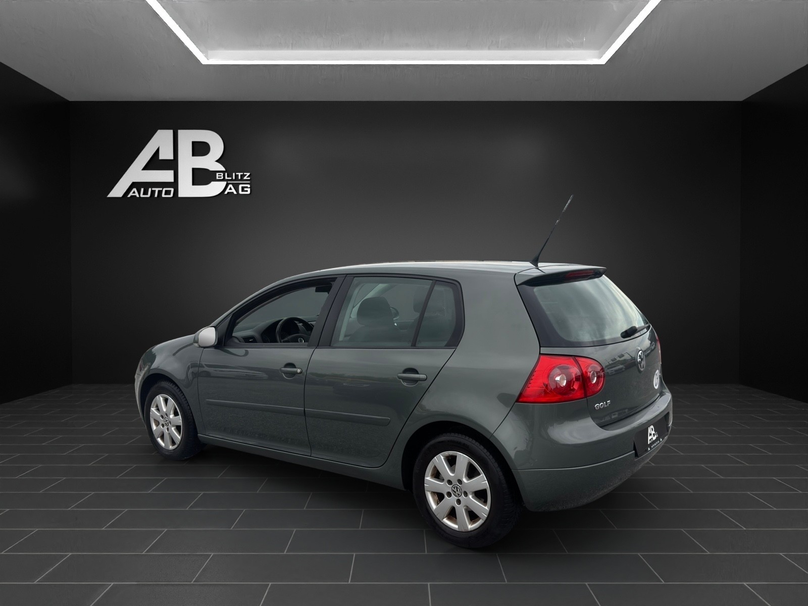 VW Golf 1.4 TSI Leader-image-2