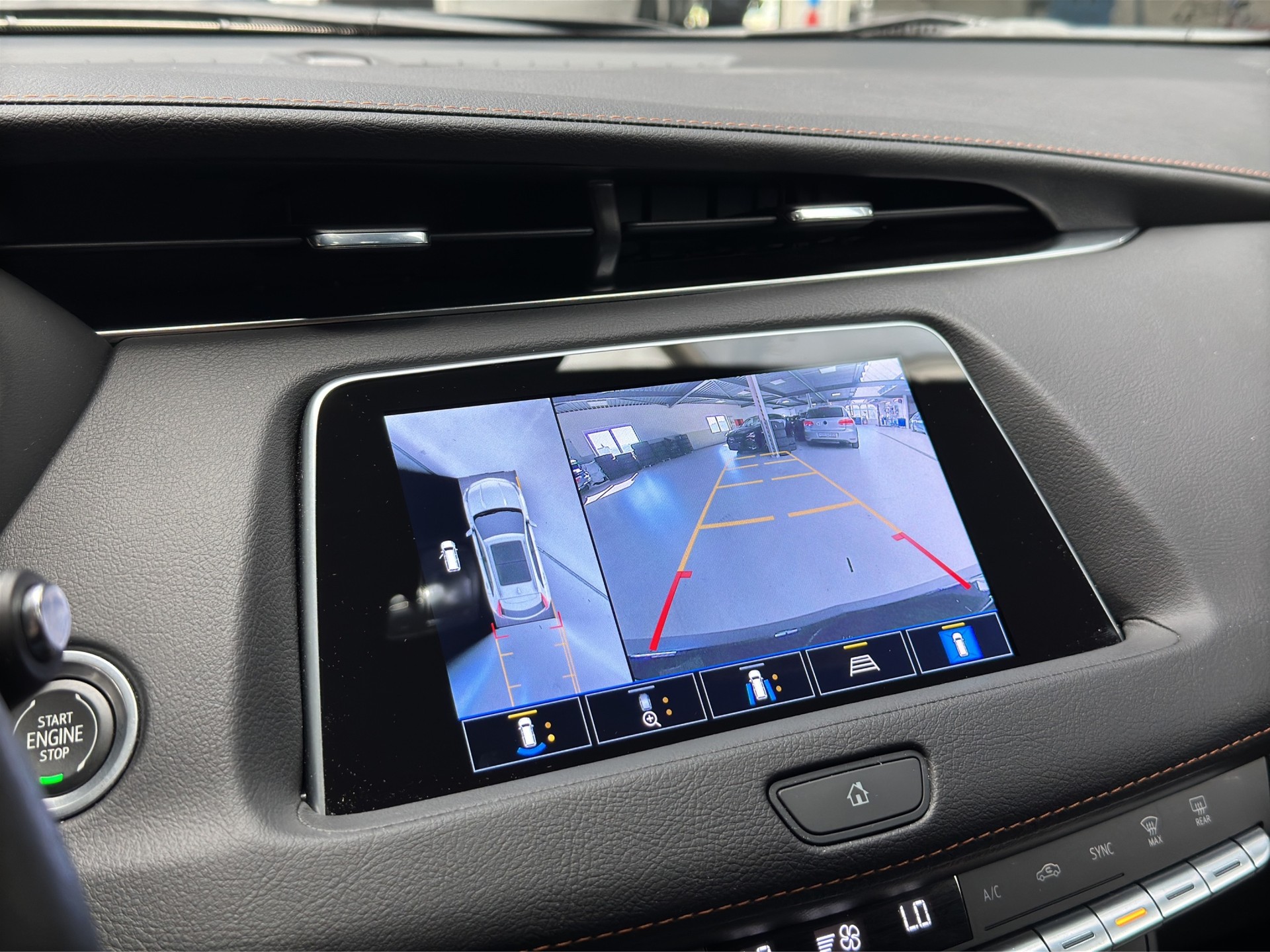 CADILLAC XT4 350T 2.0 Sport AWD Automat-image-13