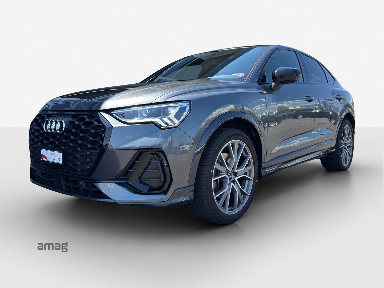 AUDI Q3 Sportback 45 TFSI S line quattro S-tronic-image-0