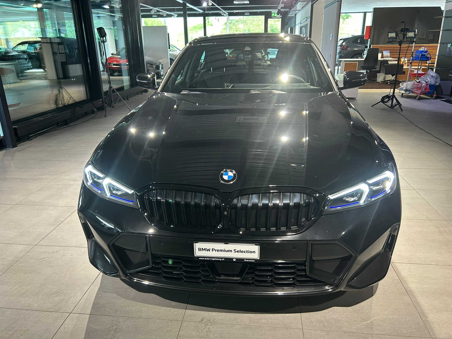 BMW 320d xDrive 48V Steptronic M Sport Pro-image-3