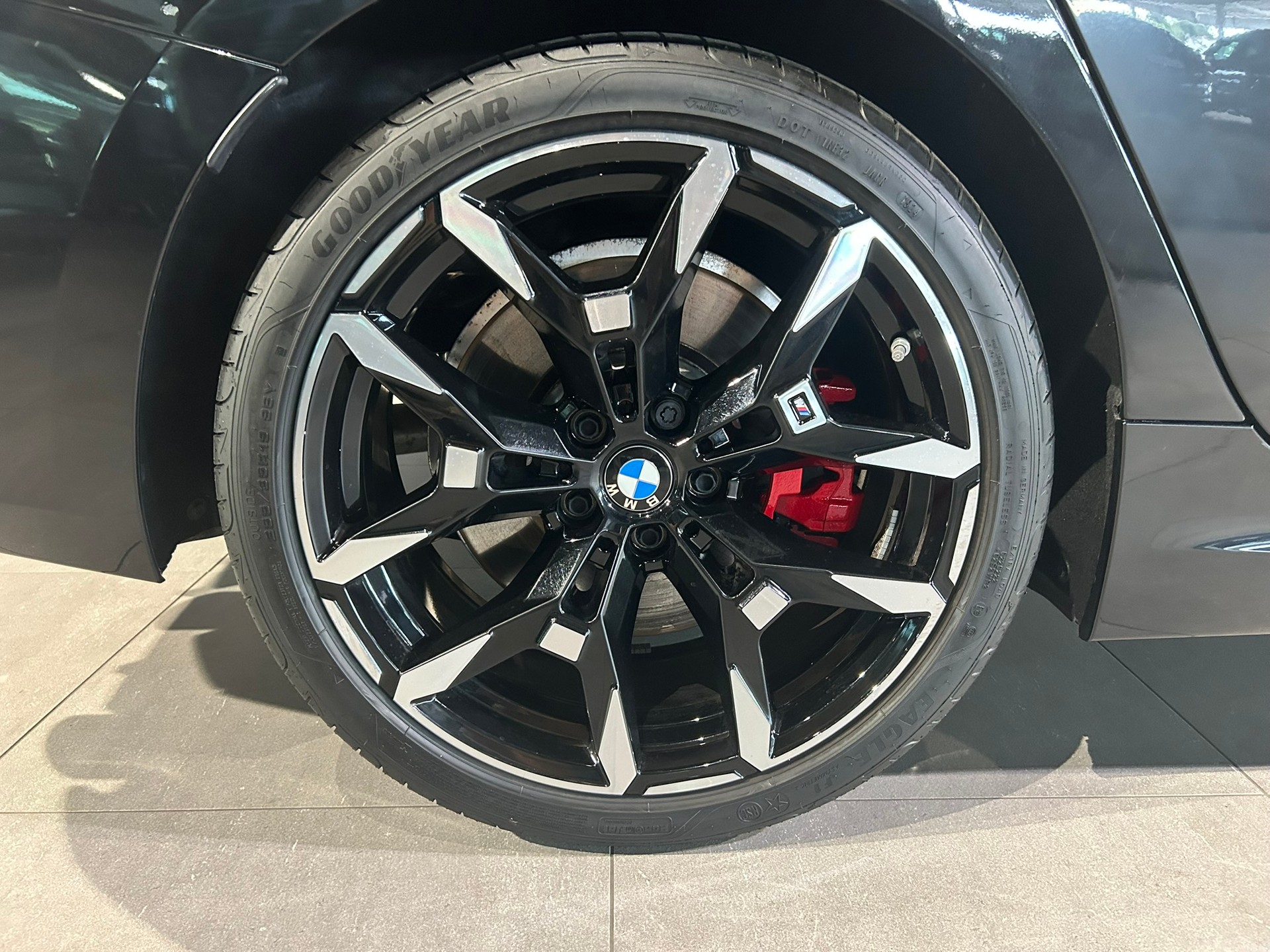 BMW 320d xDrive 48V Steptronic M Sport Pro-image-22