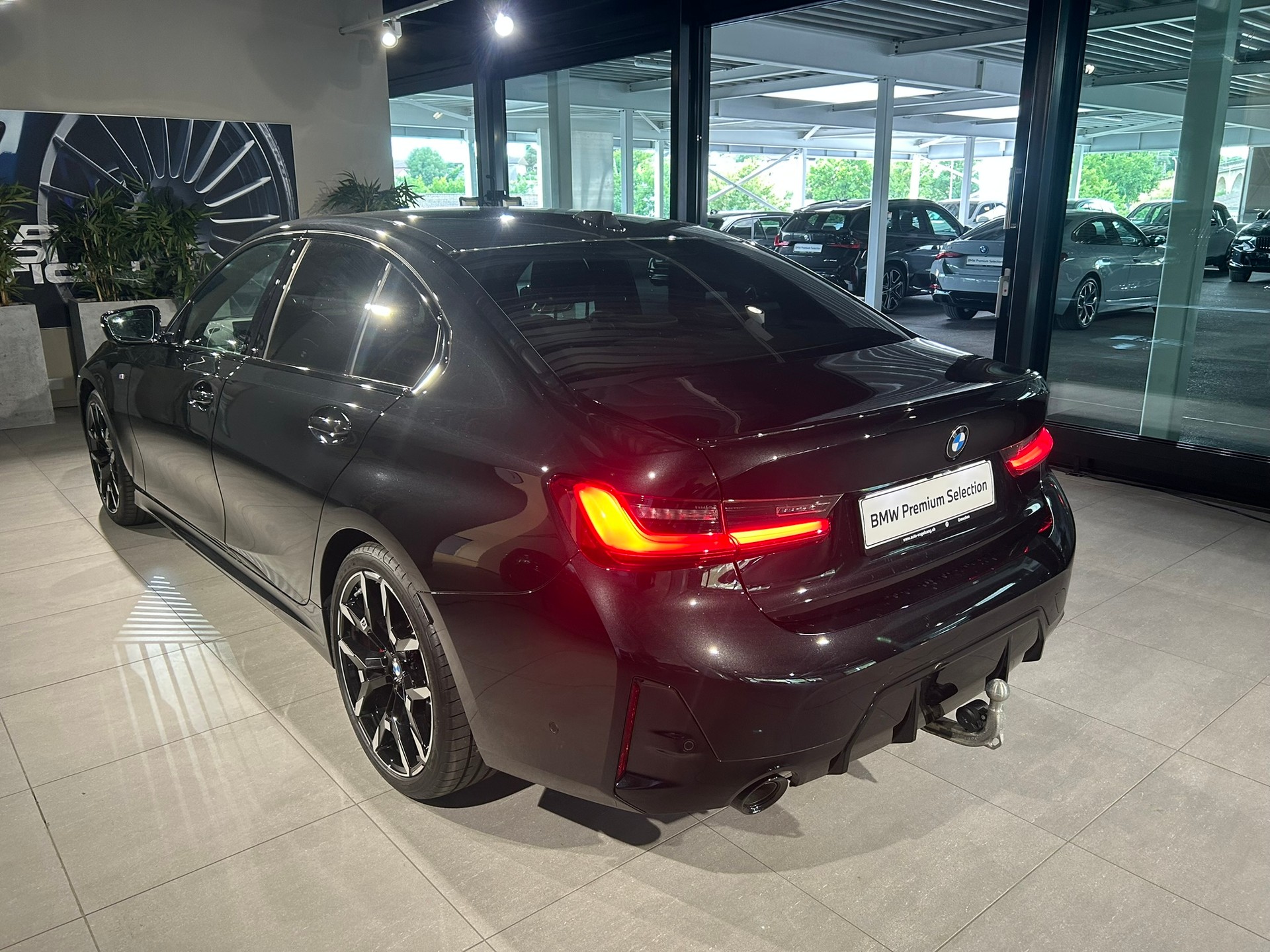 BMW 320d xDrive 48V Steptronic M Sport Pro-image-13