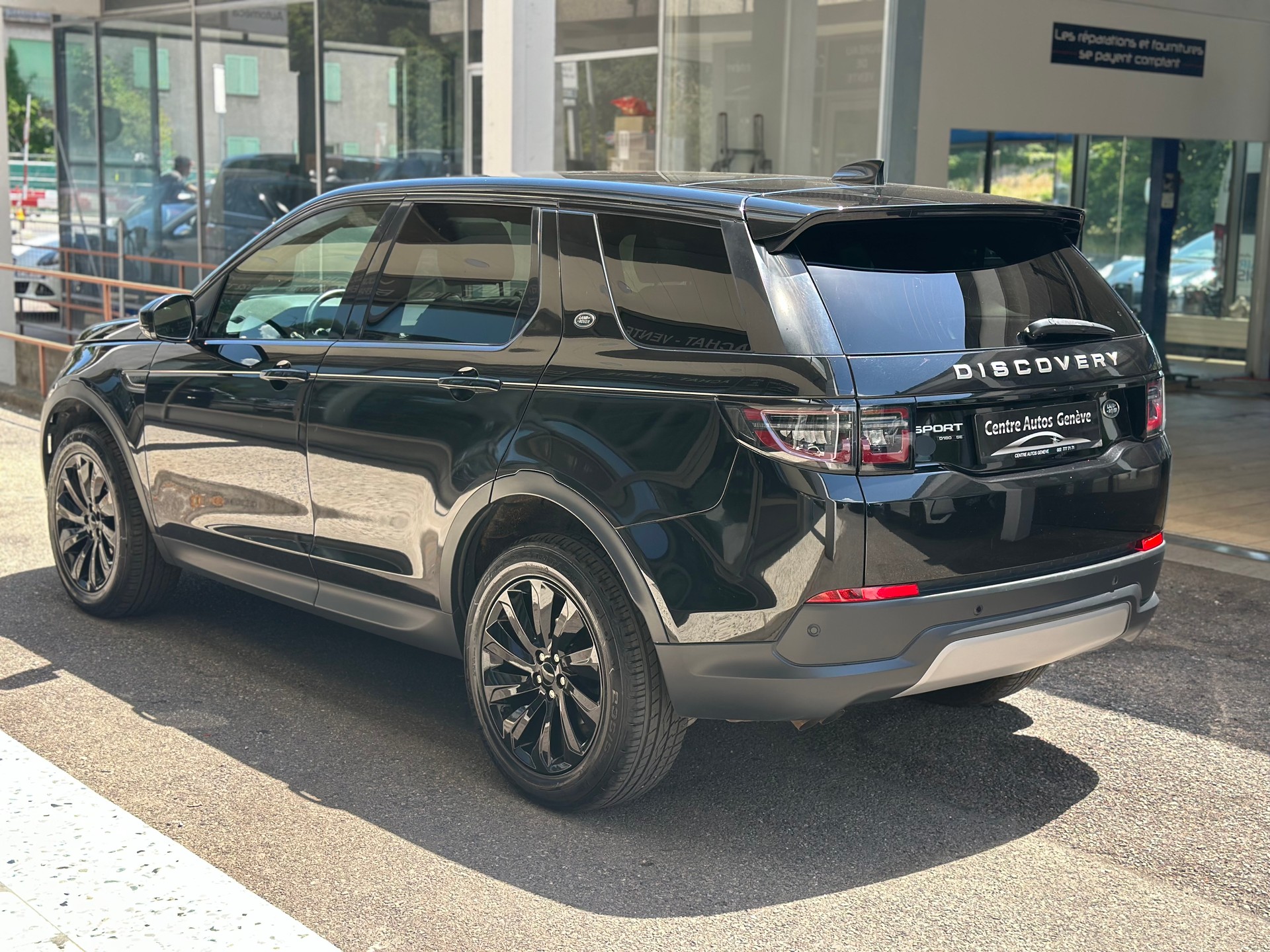 LAND ROVER Discovery Sport R Dyn D180 2.0D TD4 MHEV SE AWD AT9-image-3