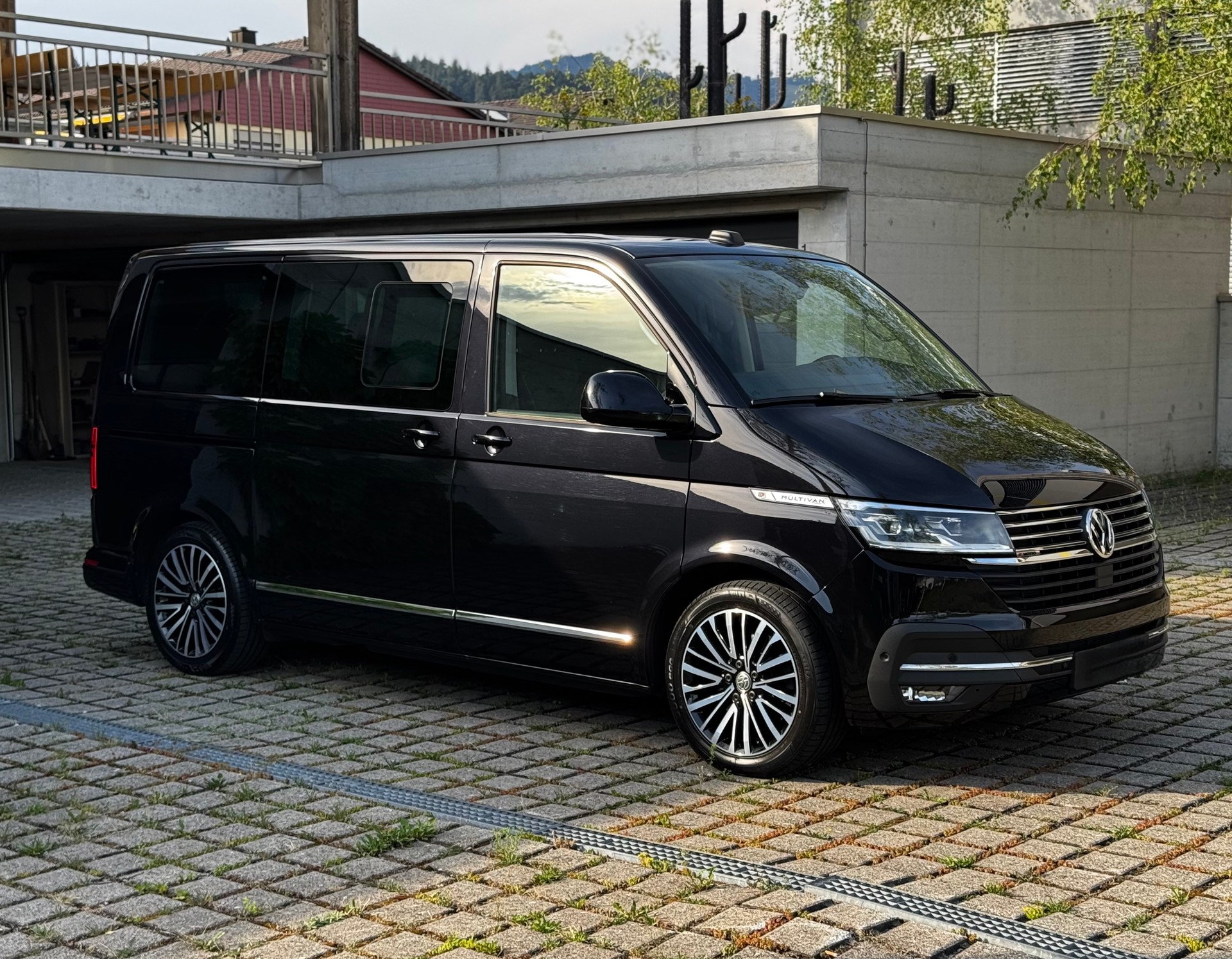 VW T6.1 Multivan 2.0 Bi-TDI Highline 4Motion DSG-image-0
