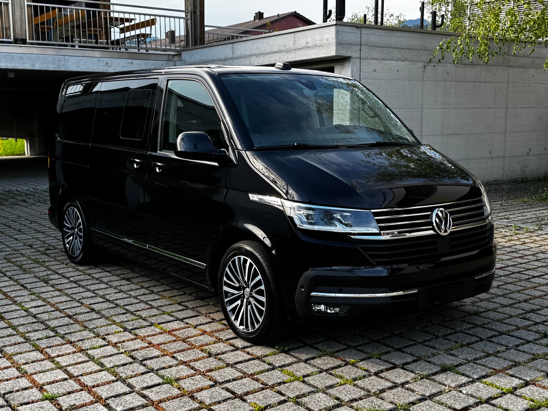 VW T6.1 Multivan 2.0 Bi-TDI Highline 4Motion DSG-image-1