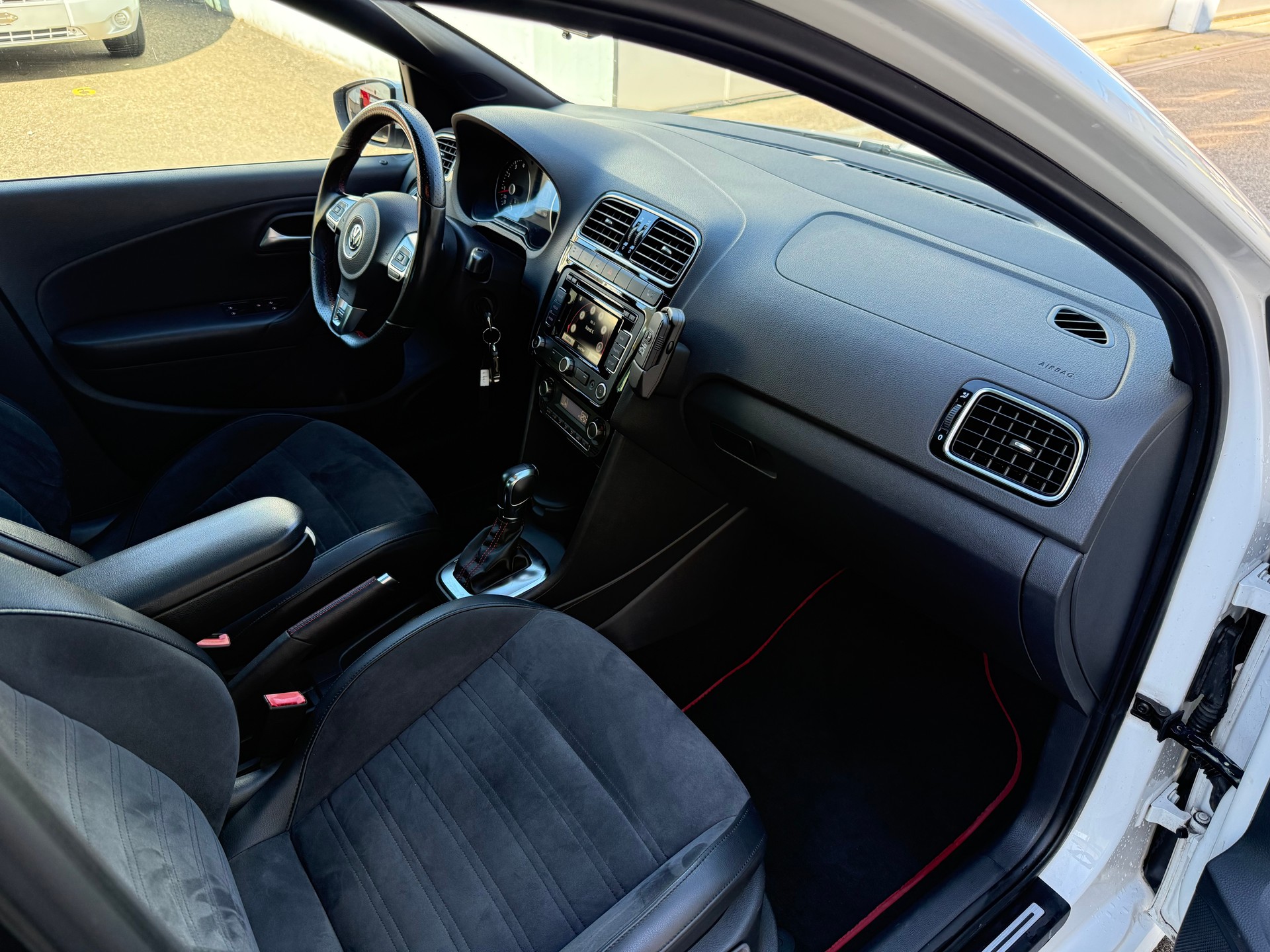 VW Polo 1.4 TSI GTI DSG-image-11