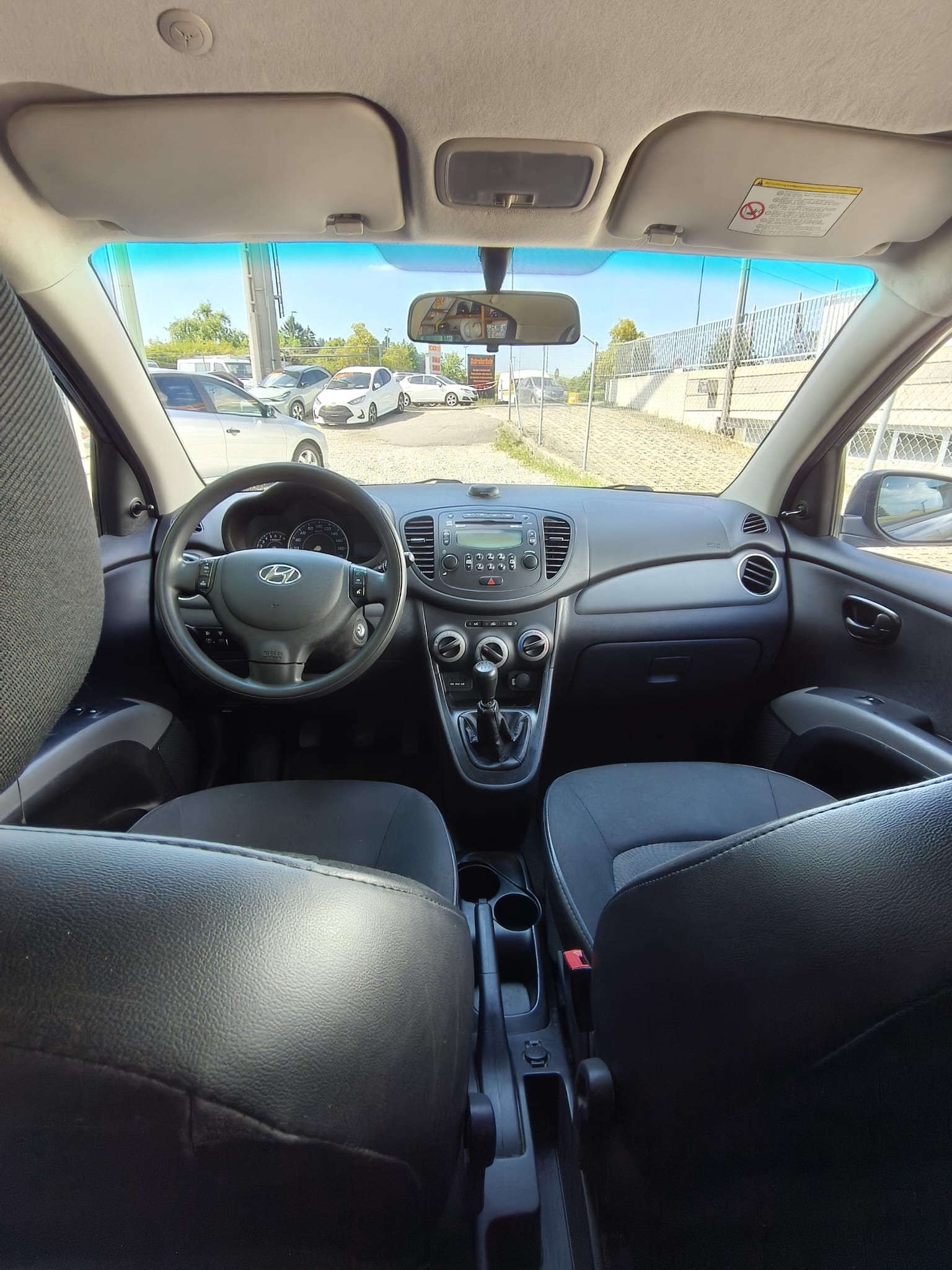 HYUNDAI i10 1.1 Comfort-image-6