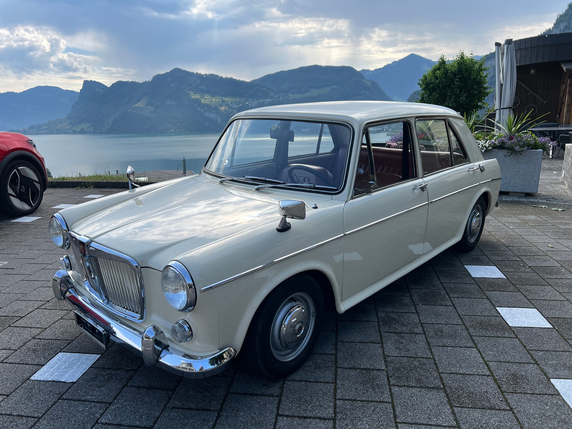 MG 1100-image-0