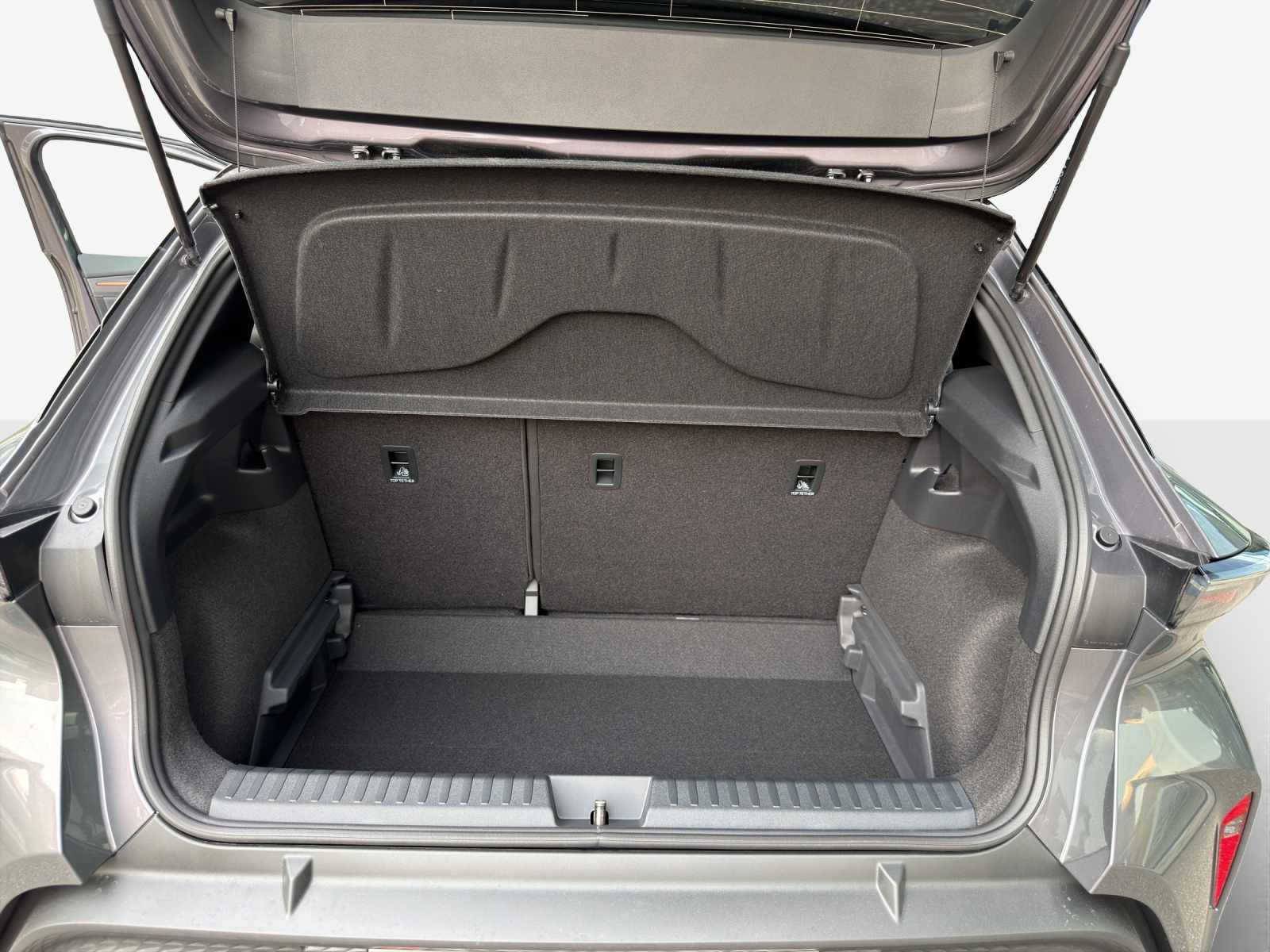CUPRA Raval 52 kWh Dynamic+ Launch Edition-image-12