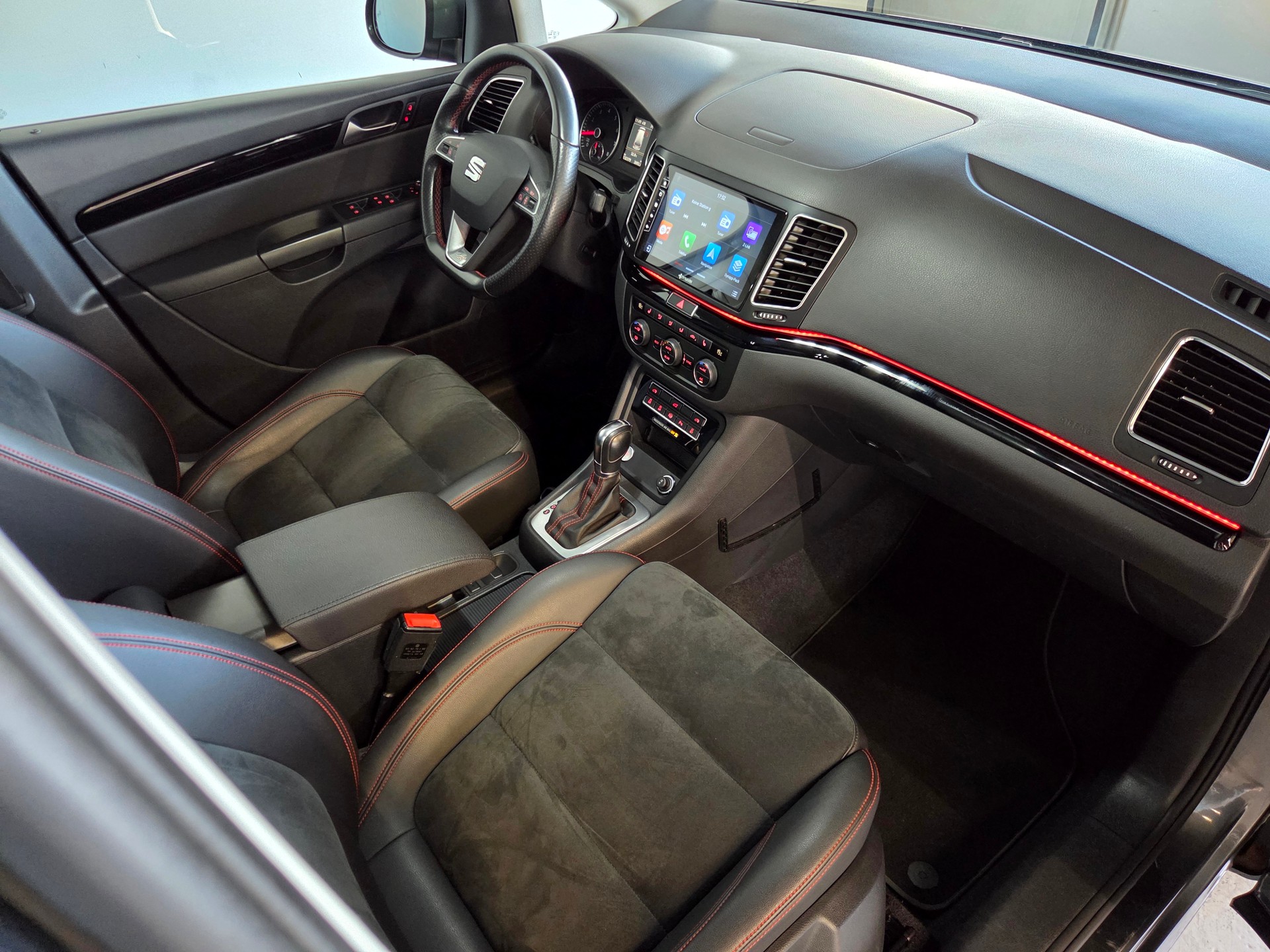 SEAT Alhambra 7-Plätzer 2.0 TSI 220 FR Line DSG-image-12