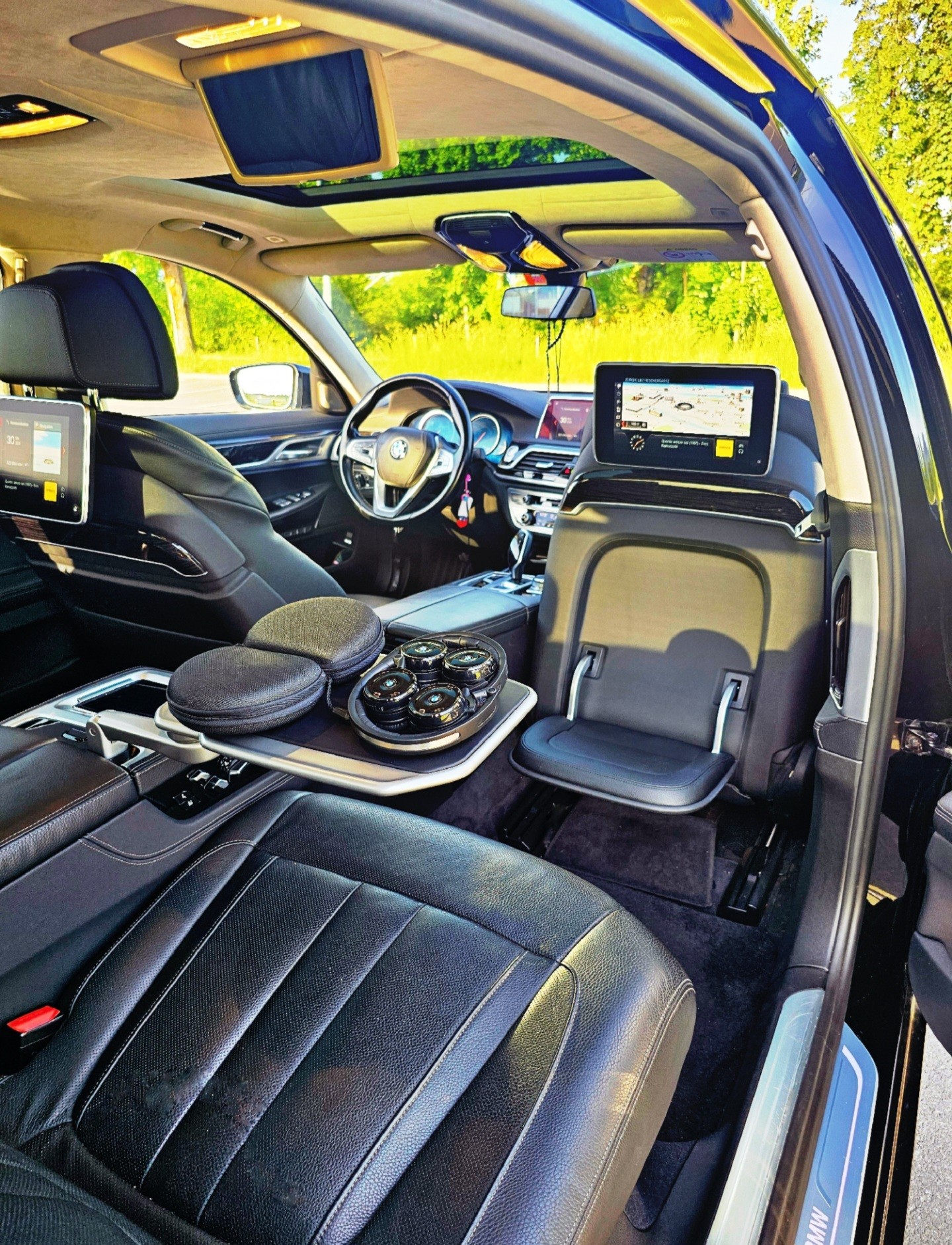 BMW 750Li xDrive-image-3