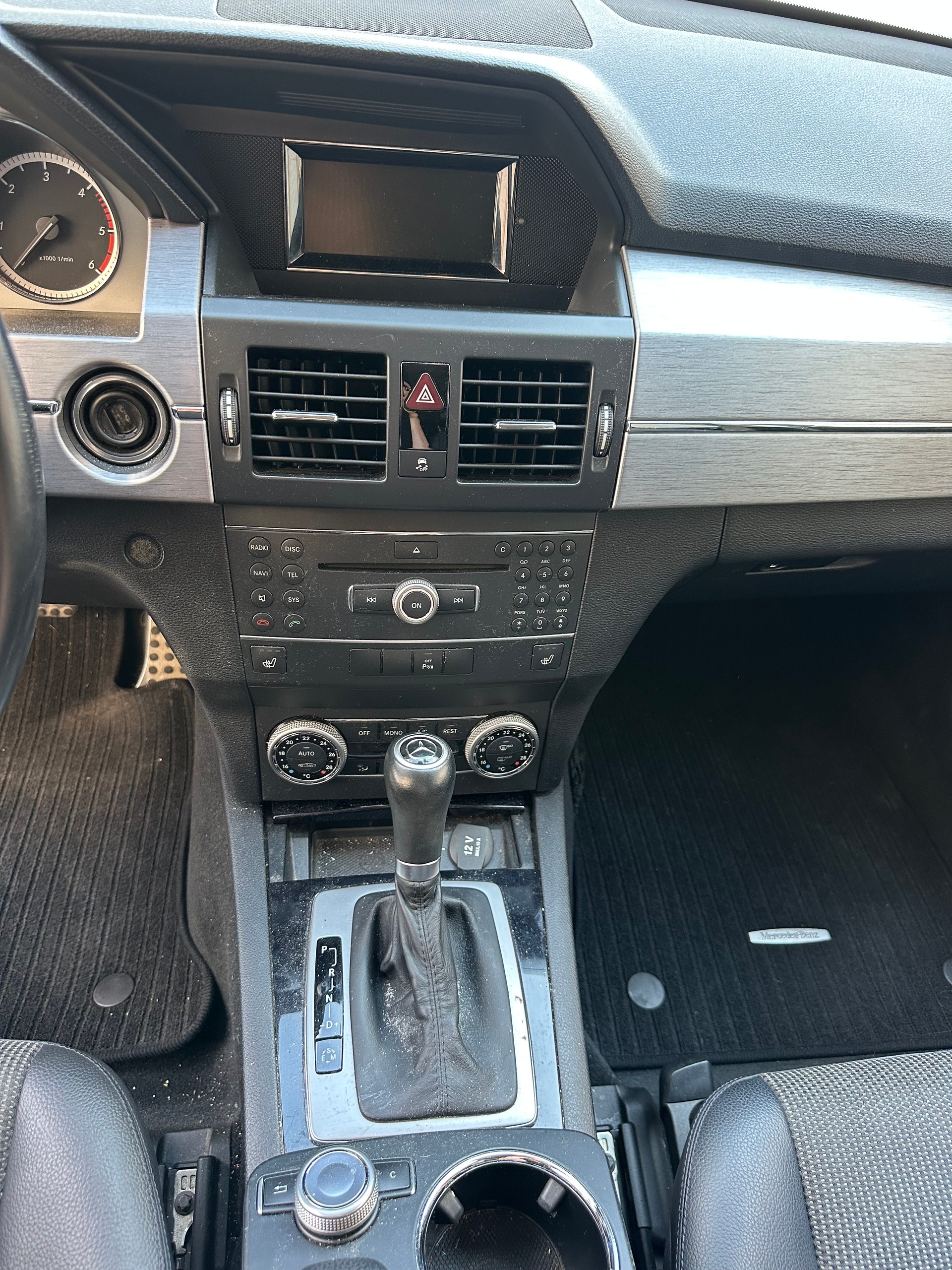 MERCEDES-BENZ GLK 220 CDI BlueEfficiency 4Matic 7G-Tronic-image-11