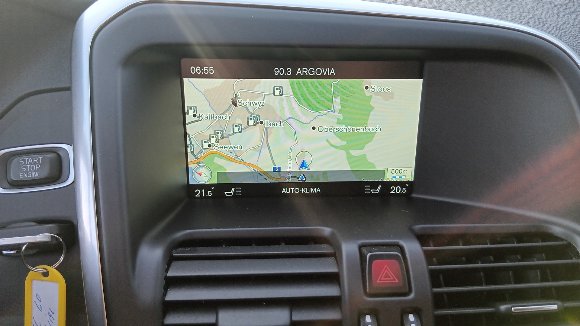 VOLVO XC60 D5 AWD Momentum Geartronic-image-6