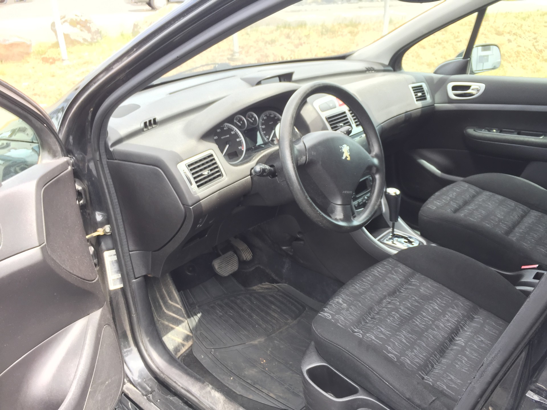 PEUGEOT 307-image-10