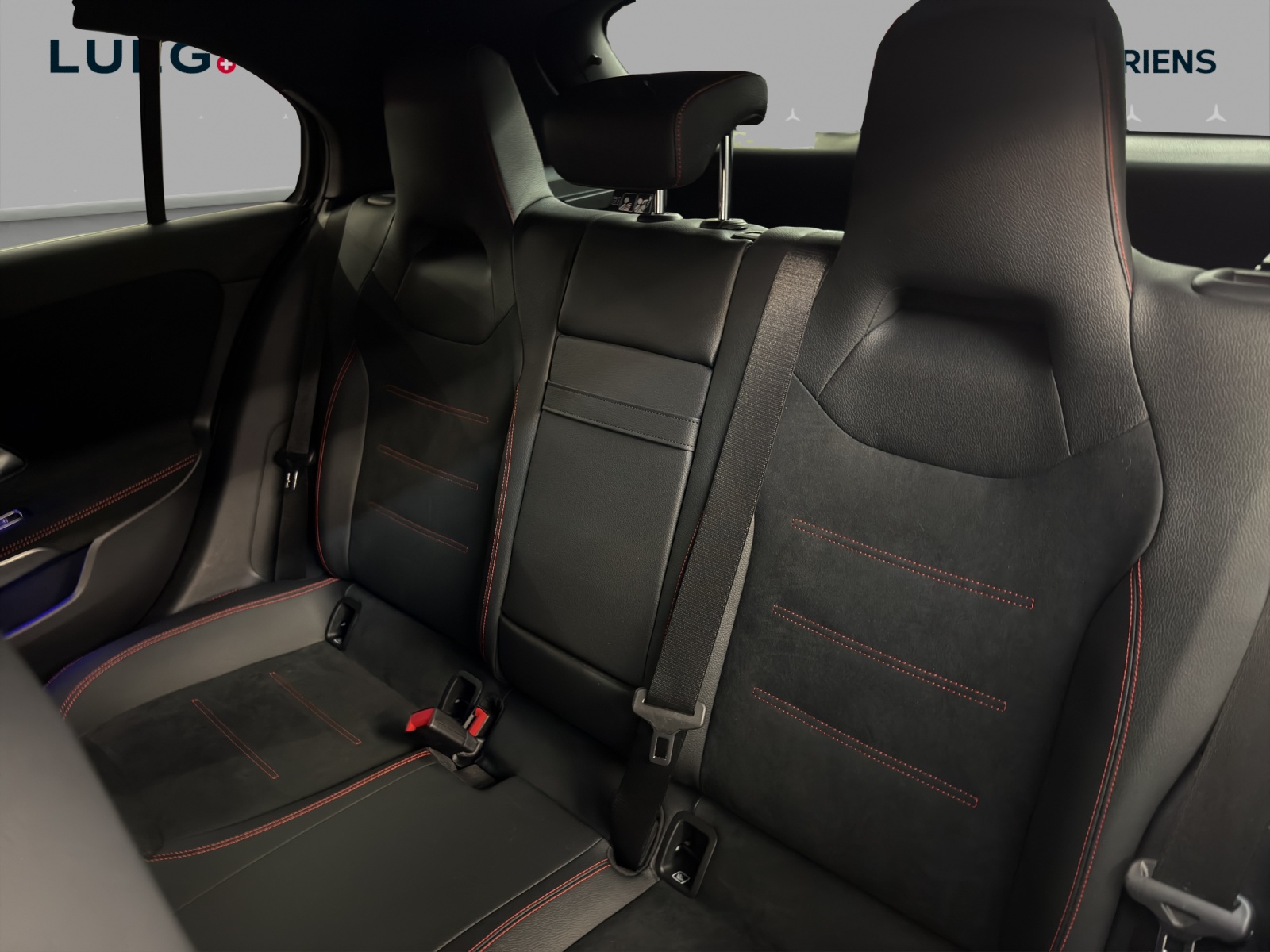 MERCEDES-BENZ A 180 AMG - NightStar / Rückfahrkamera / Soundsystem / Sitzkomfort-Paket-image-13
