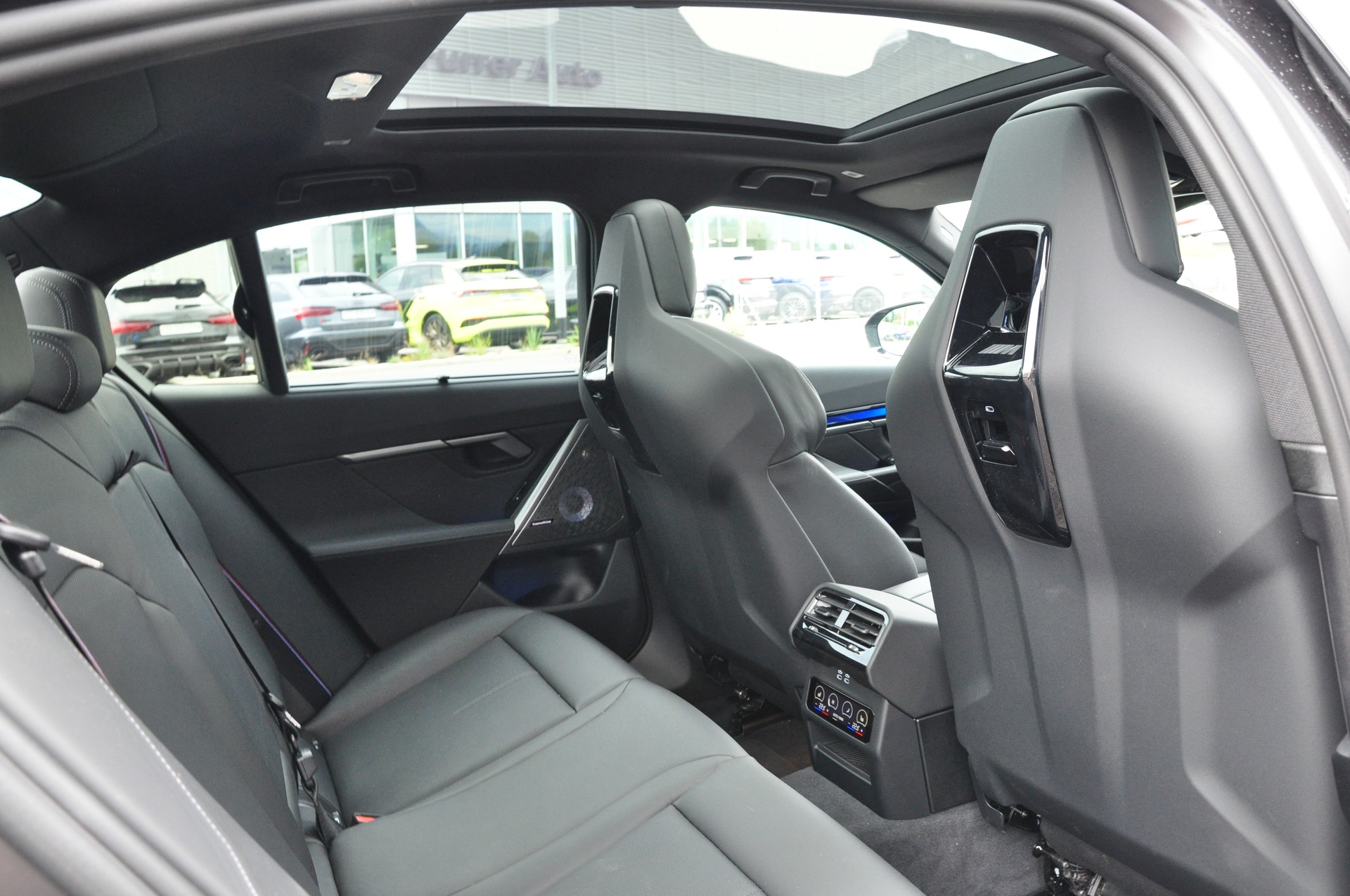 BMW M5 xDrive-image-18