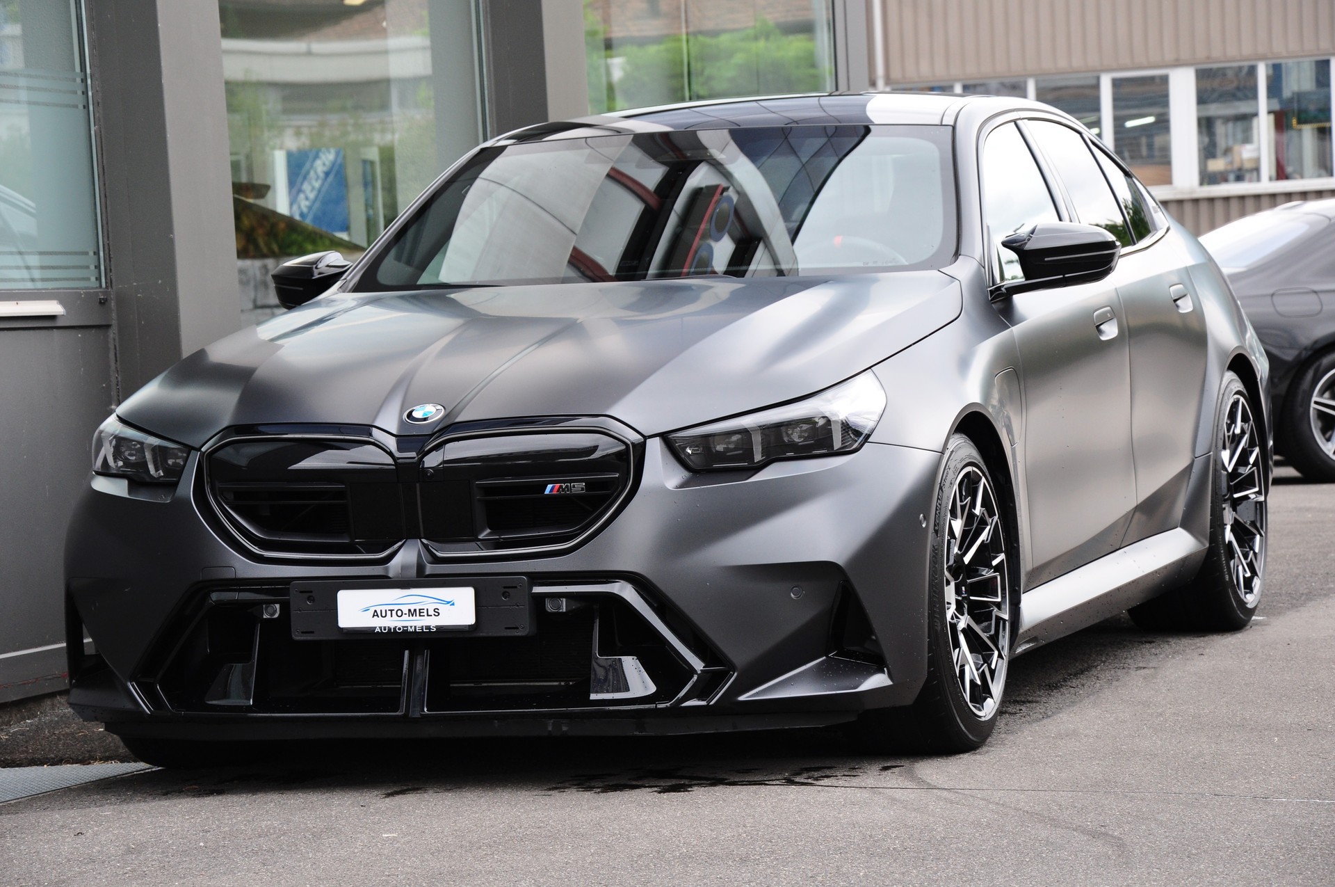 BMW M5 xDrive-image-3