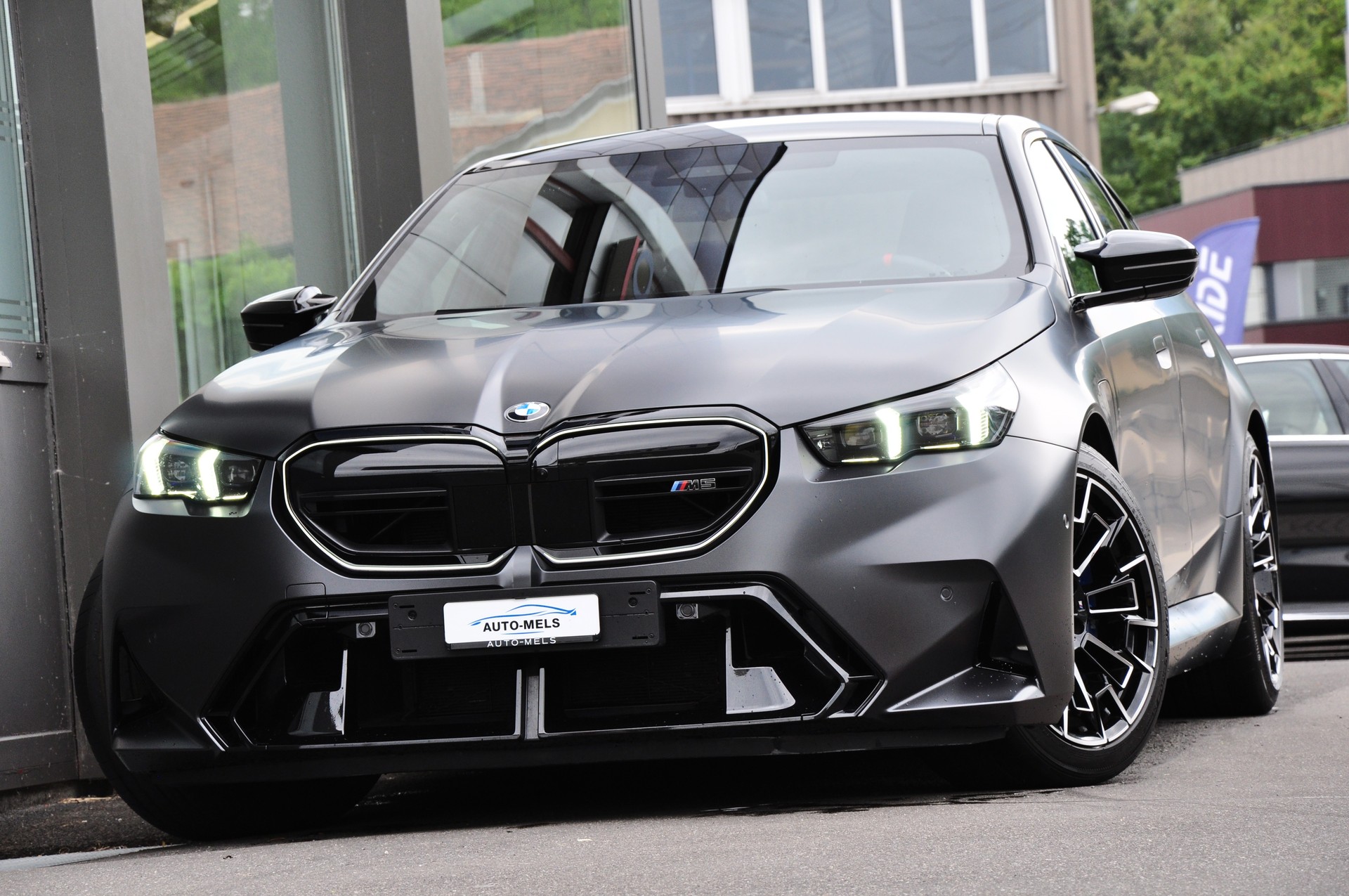 BMW M5 xDrive-image-1