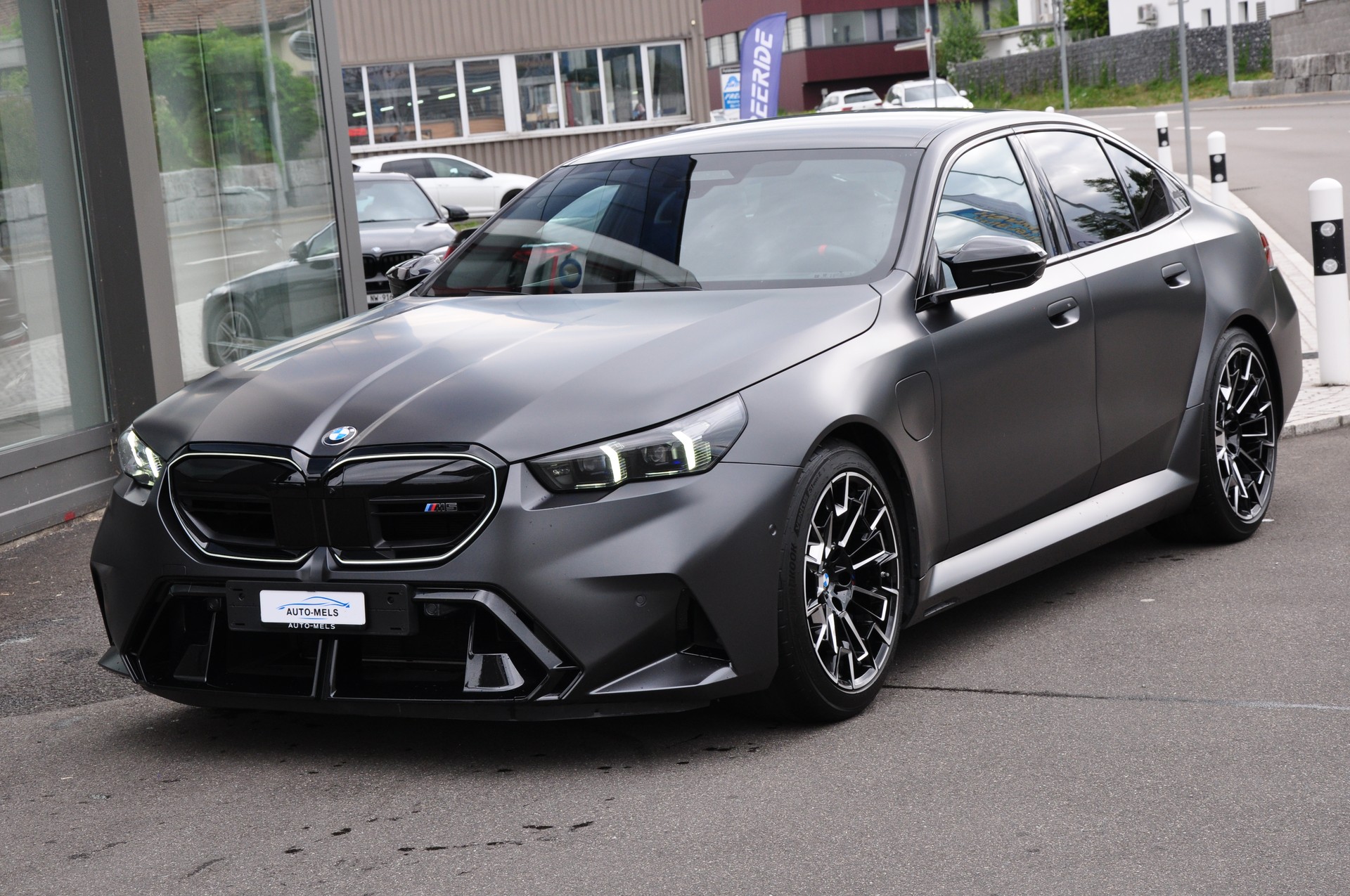 BMW M5 xDrive-image-12