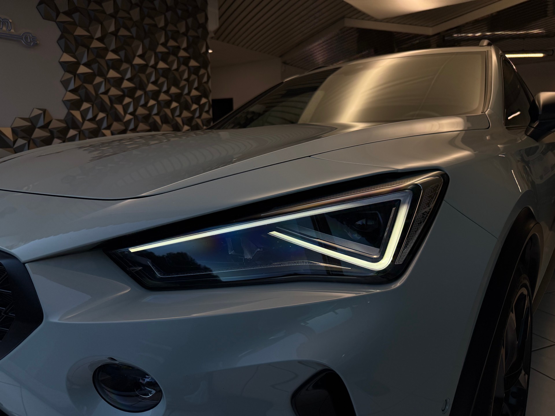 CUPRA Formentor 2.5TSI VZ5 Taiga Grey 4Drive DSG | Sondermodell Nr. 401 / 999 |-image-23