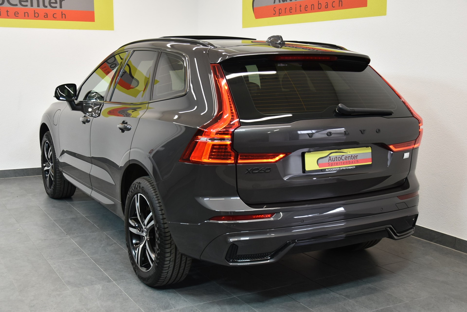VOLVO XC60 T6 eAWD PluginHybrid Plus Dark Geartronic-image-11