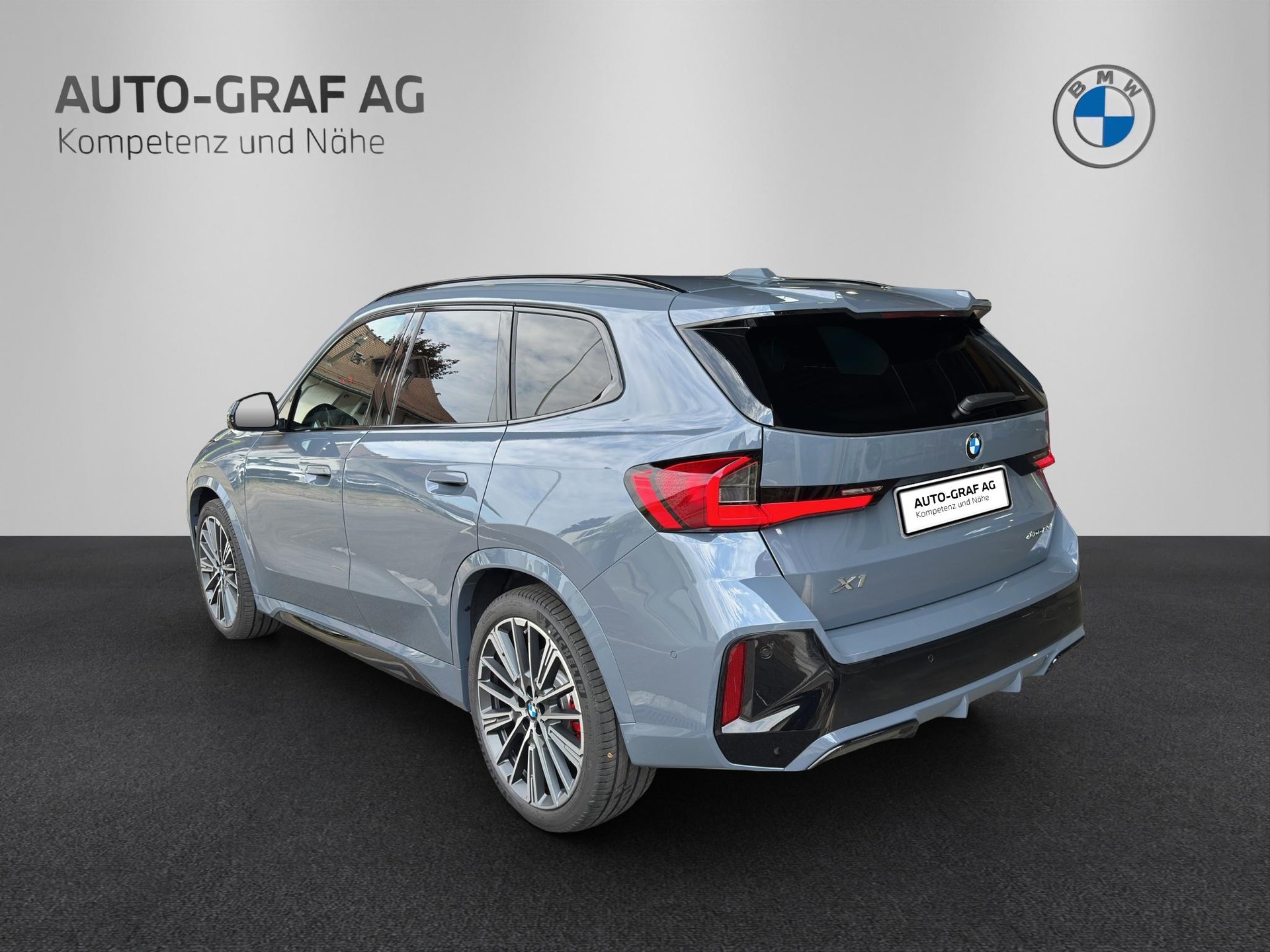 BMW X1 23i xDrive M Sport Pro-image-2