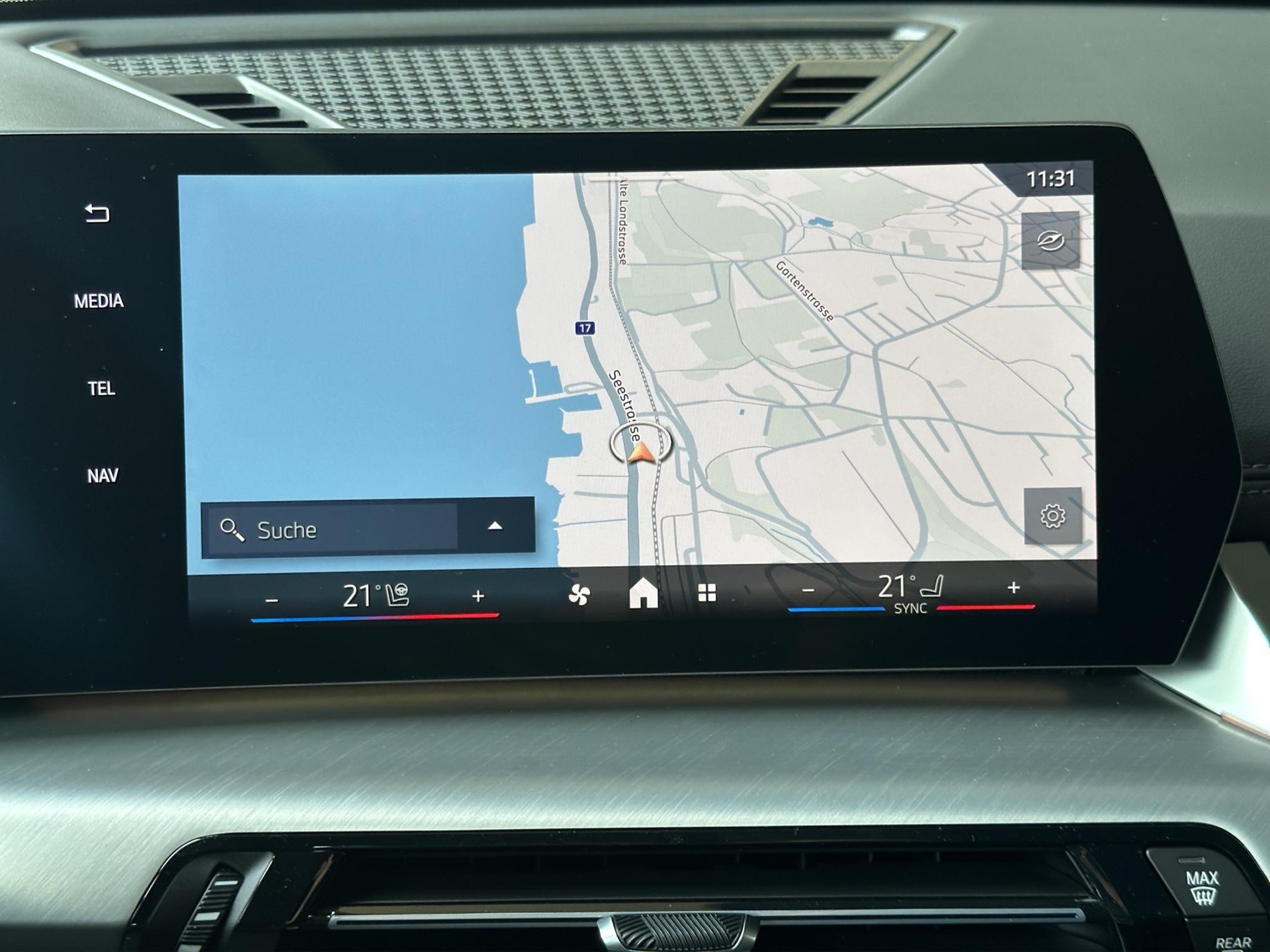 BMW X1 23i xDrive M Sport Pro-image-16