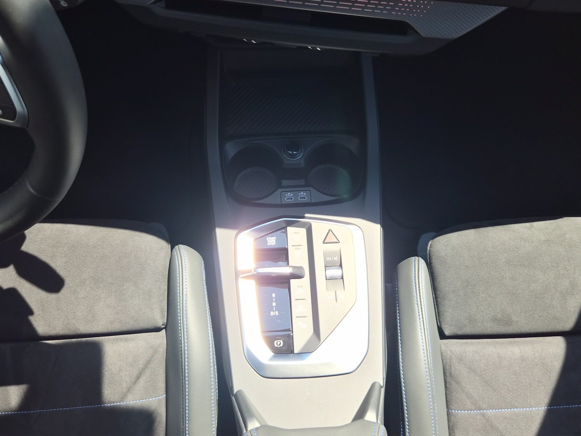 BMW 123 xDrive M Sport Pro Steptronic-image-16