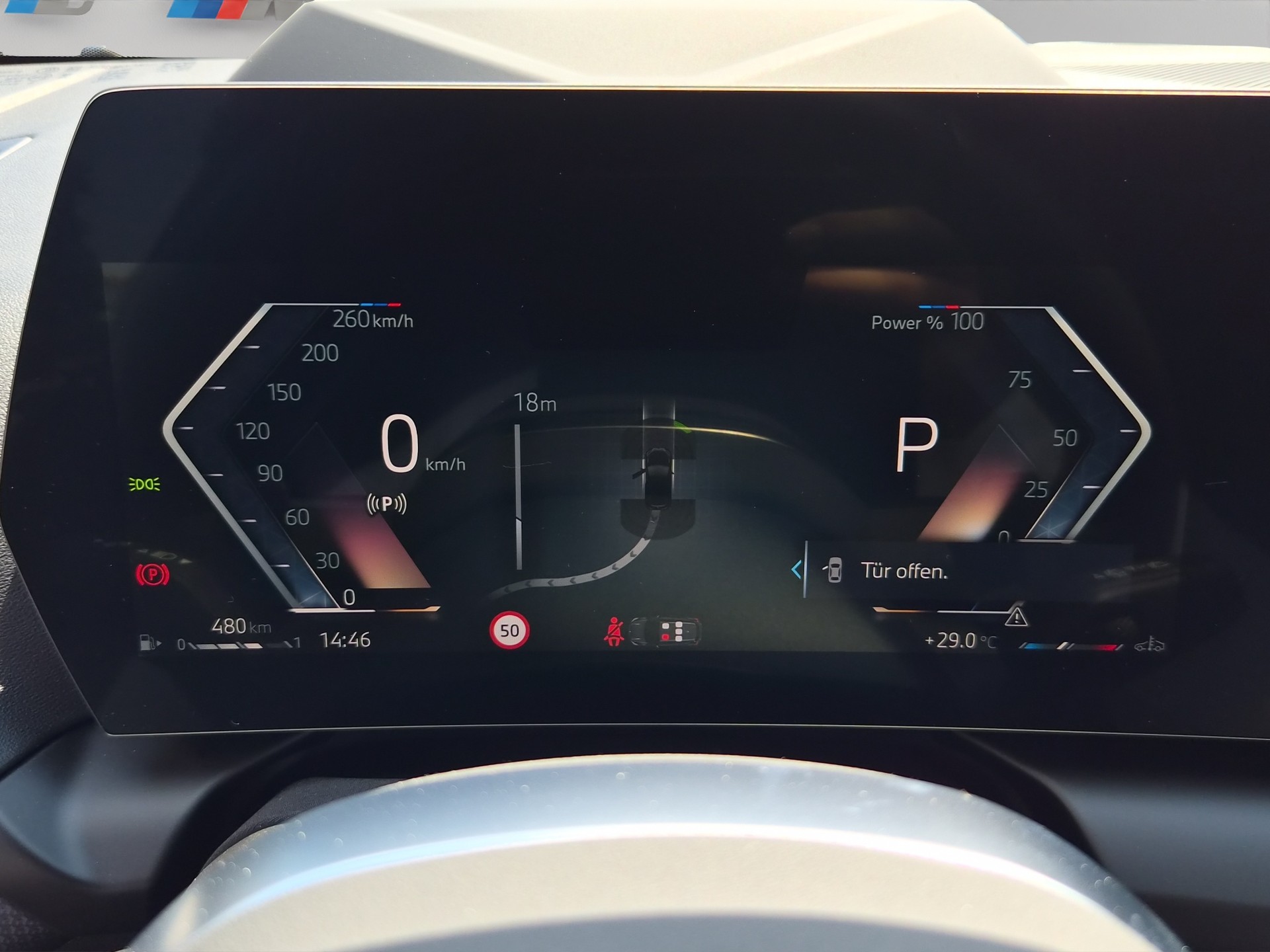 BMW 123 xDrive M Sport Pro Steptronic-image-14