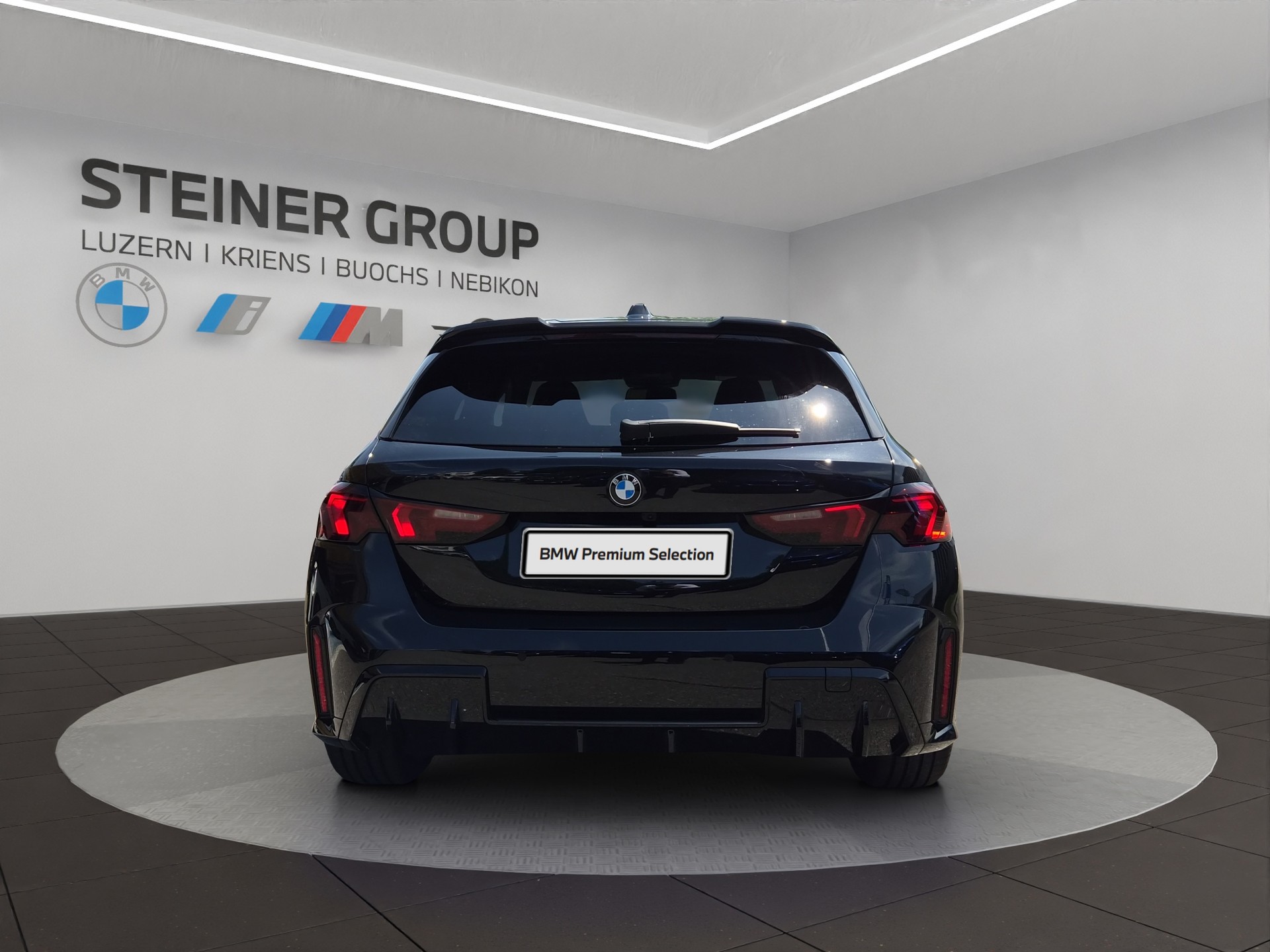 BMW 123 xDrive M Sport Pro Steptronic-image-5