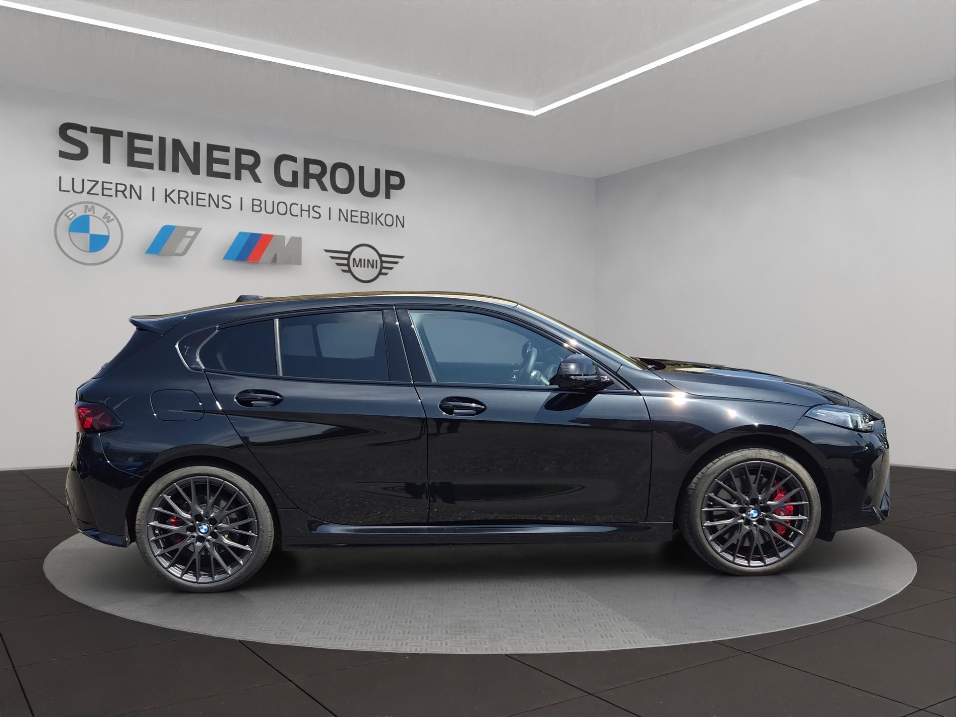 BMW 123 xDrive M Sport Pro Steptronic-image-3