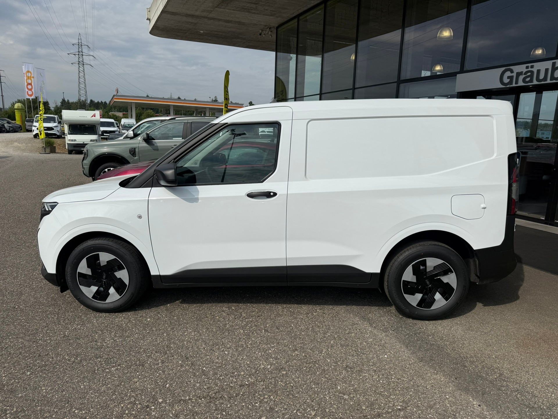FORD E-Transit Courier Van Trend 43,5kWh-showroom-element-3