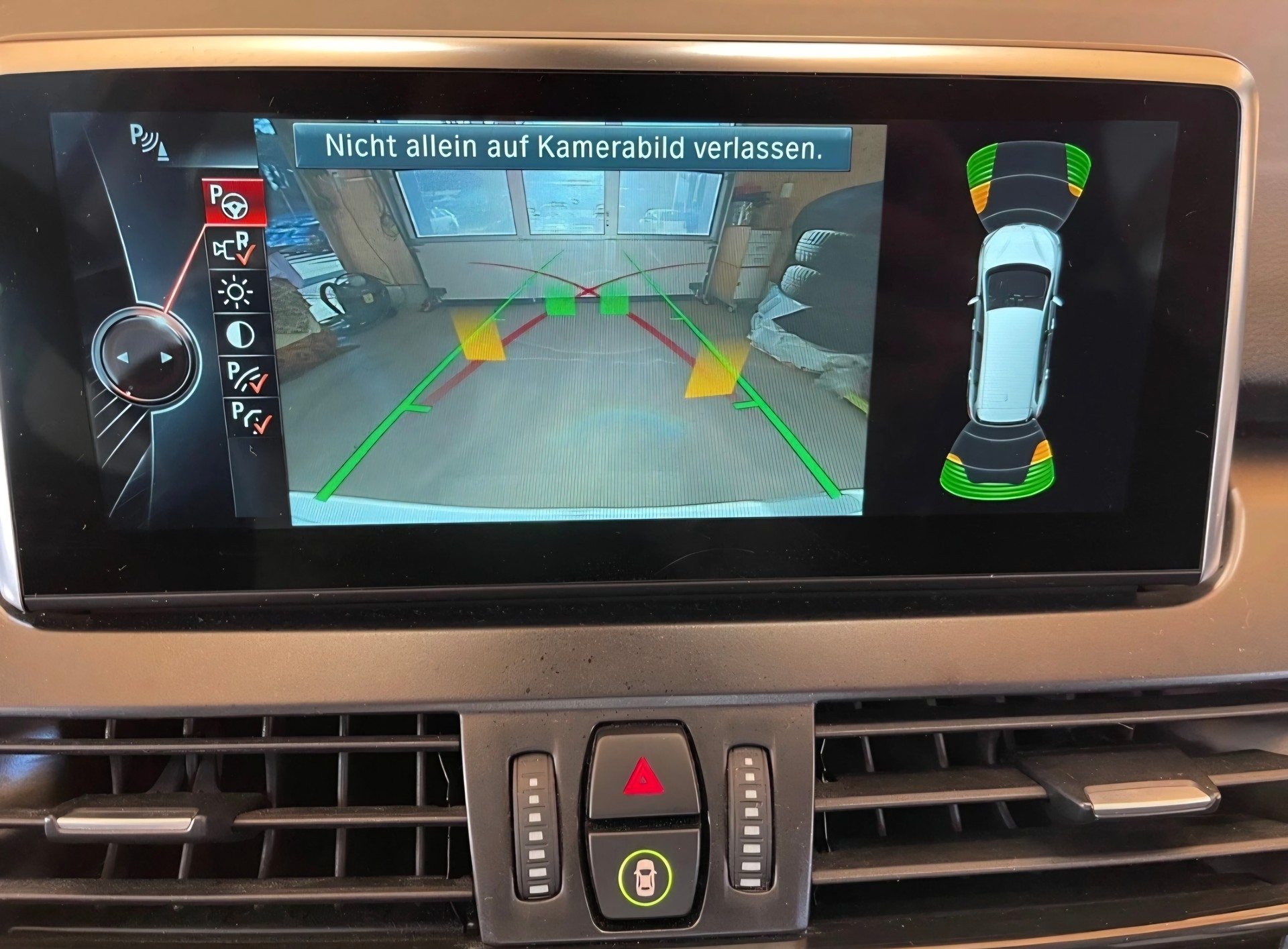 BMW 218d Gran Tourer Steptronic-image-10