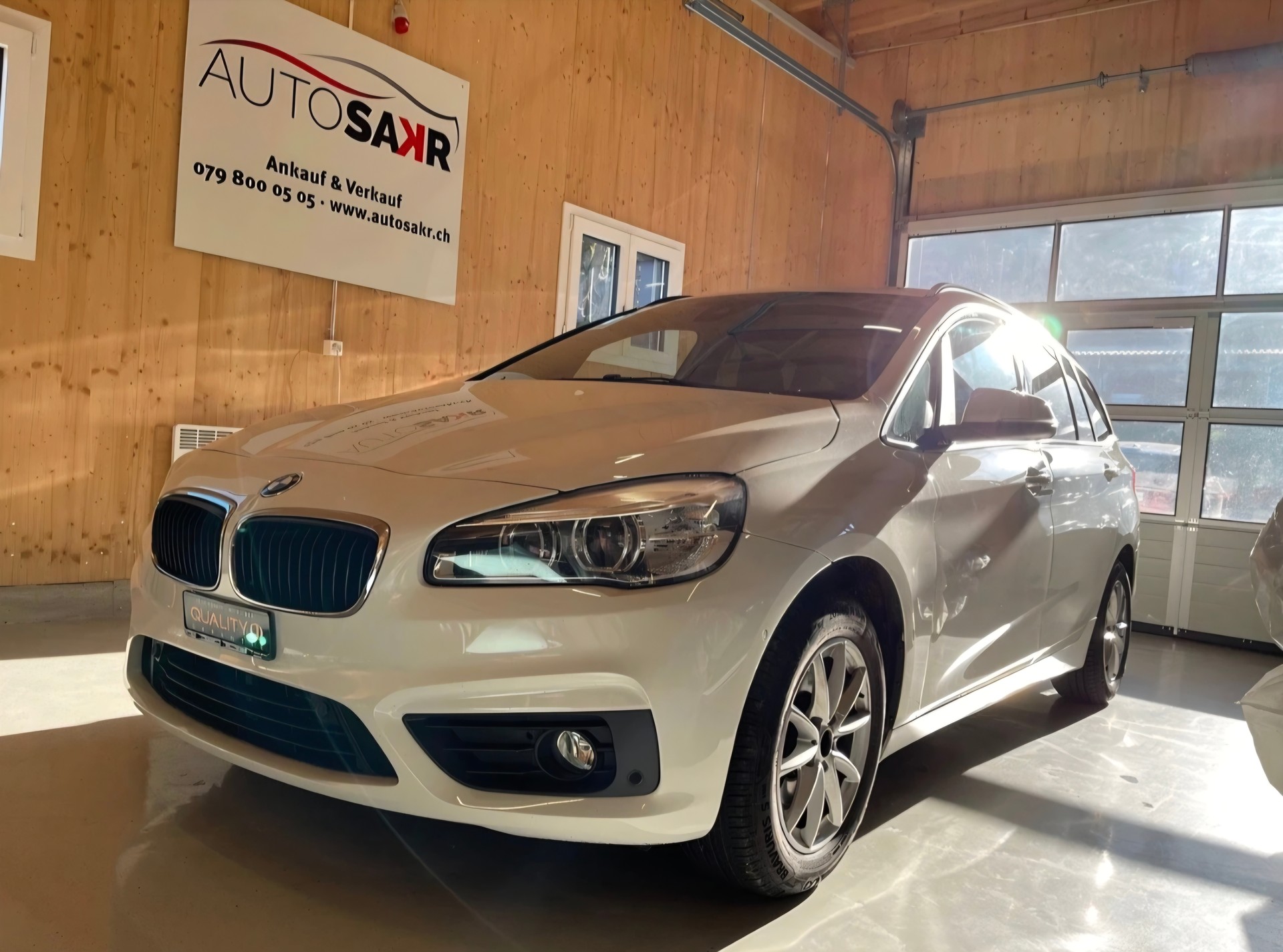 BMW 218d Gran Tourer Steptronic-image-0