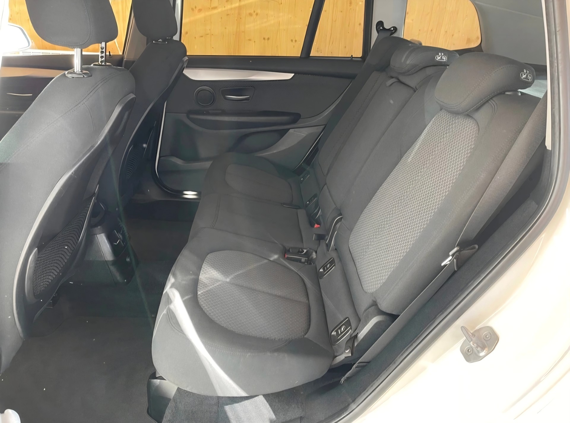 BMW 218d Gran Tourer Steptronic-image-6