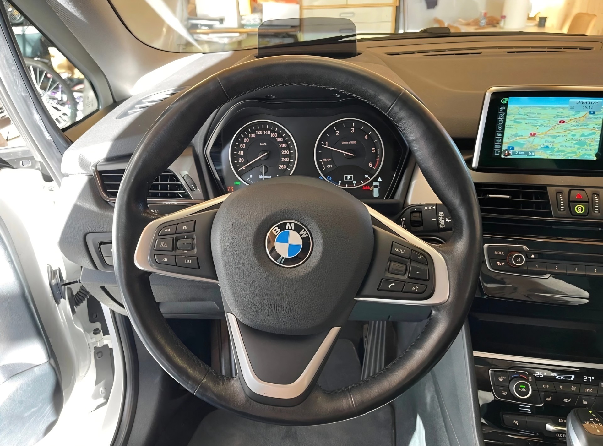 BMW 218d Gran Tourer Steptronic-image-8